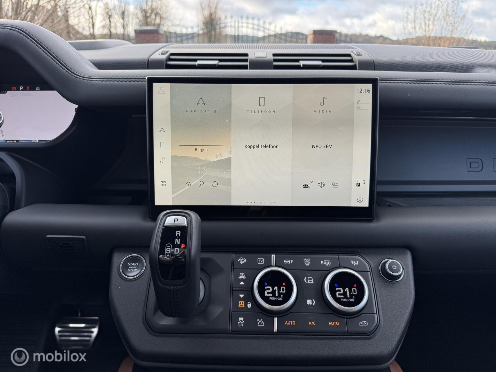 Hoofdafbeelding Land Rover Defender