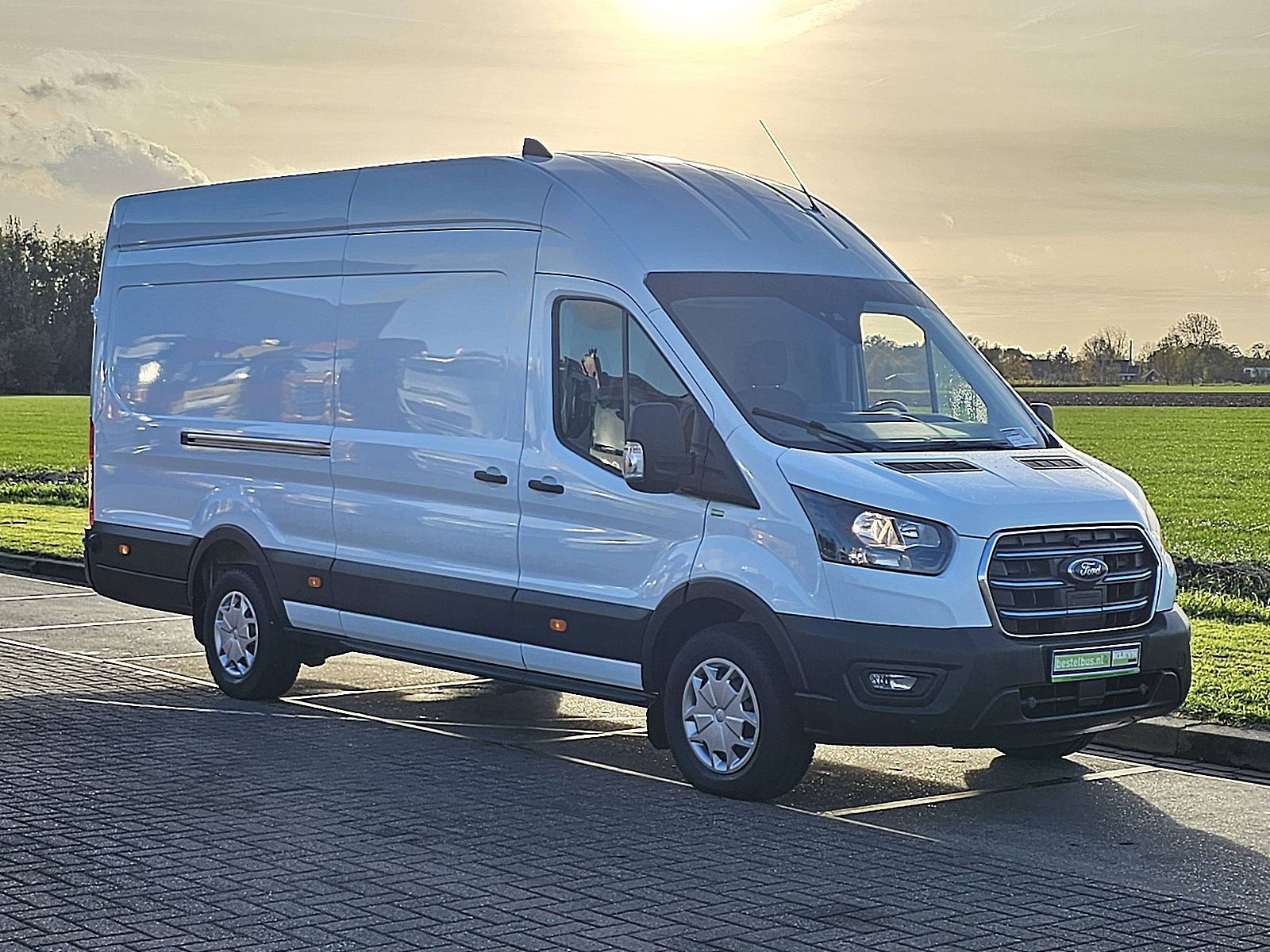 Hoofdafbeelding Ford E-Transit