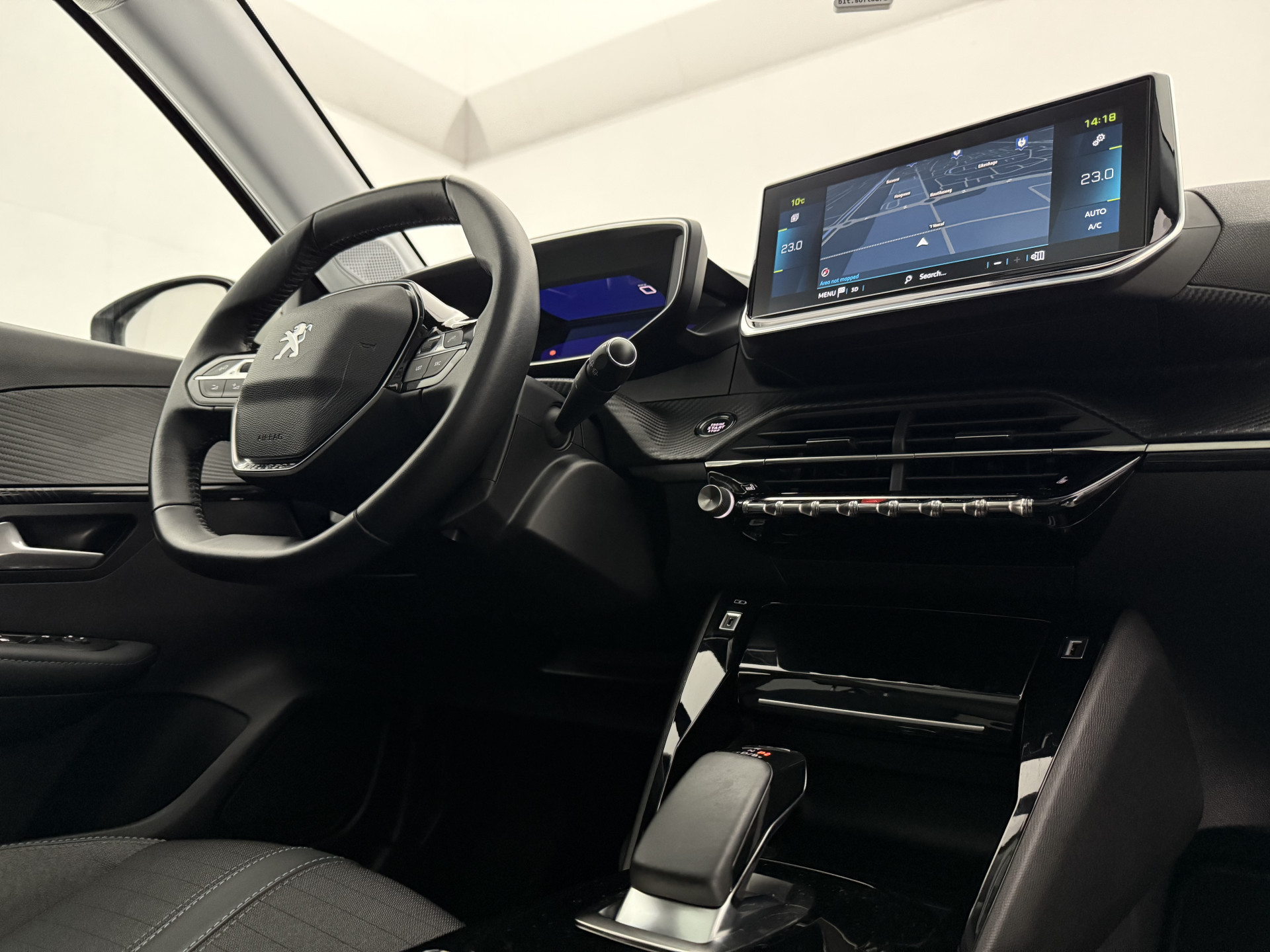 Hoofdafbeelding Peugeot e-208