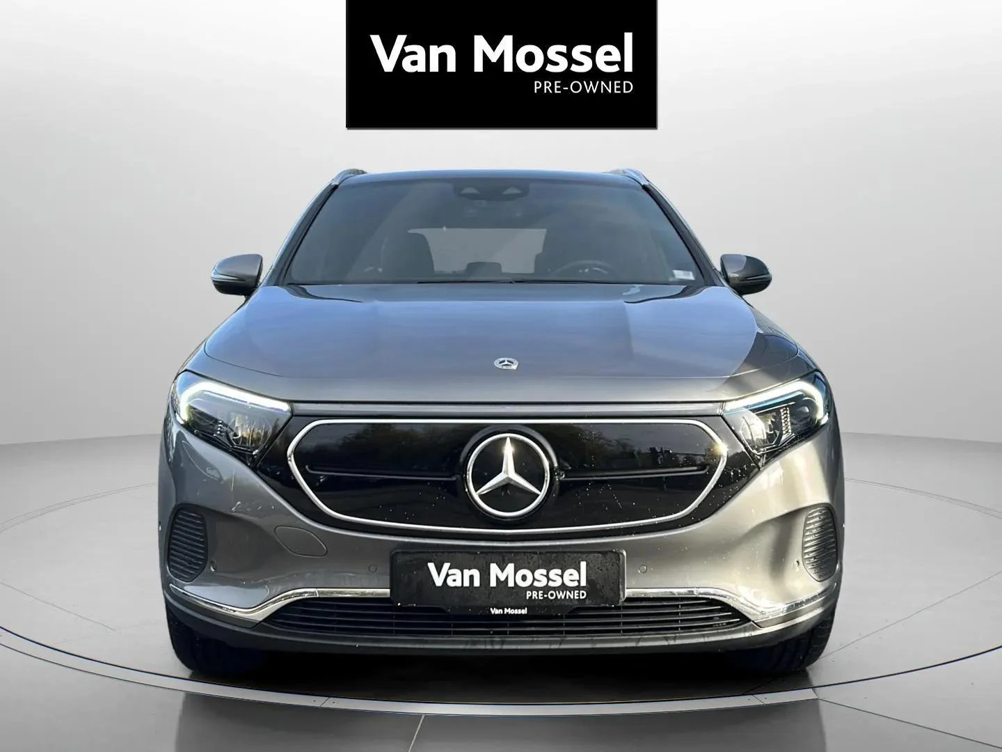 Mercedes-Benz-EQA-image-1