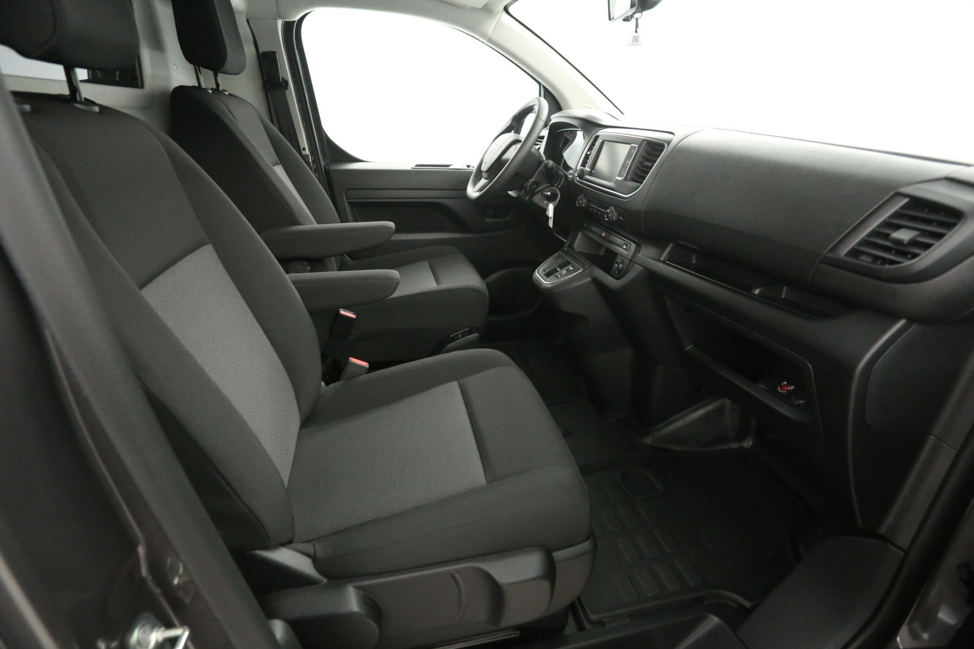 Hoofdafbeelding Peugeot e-Expert