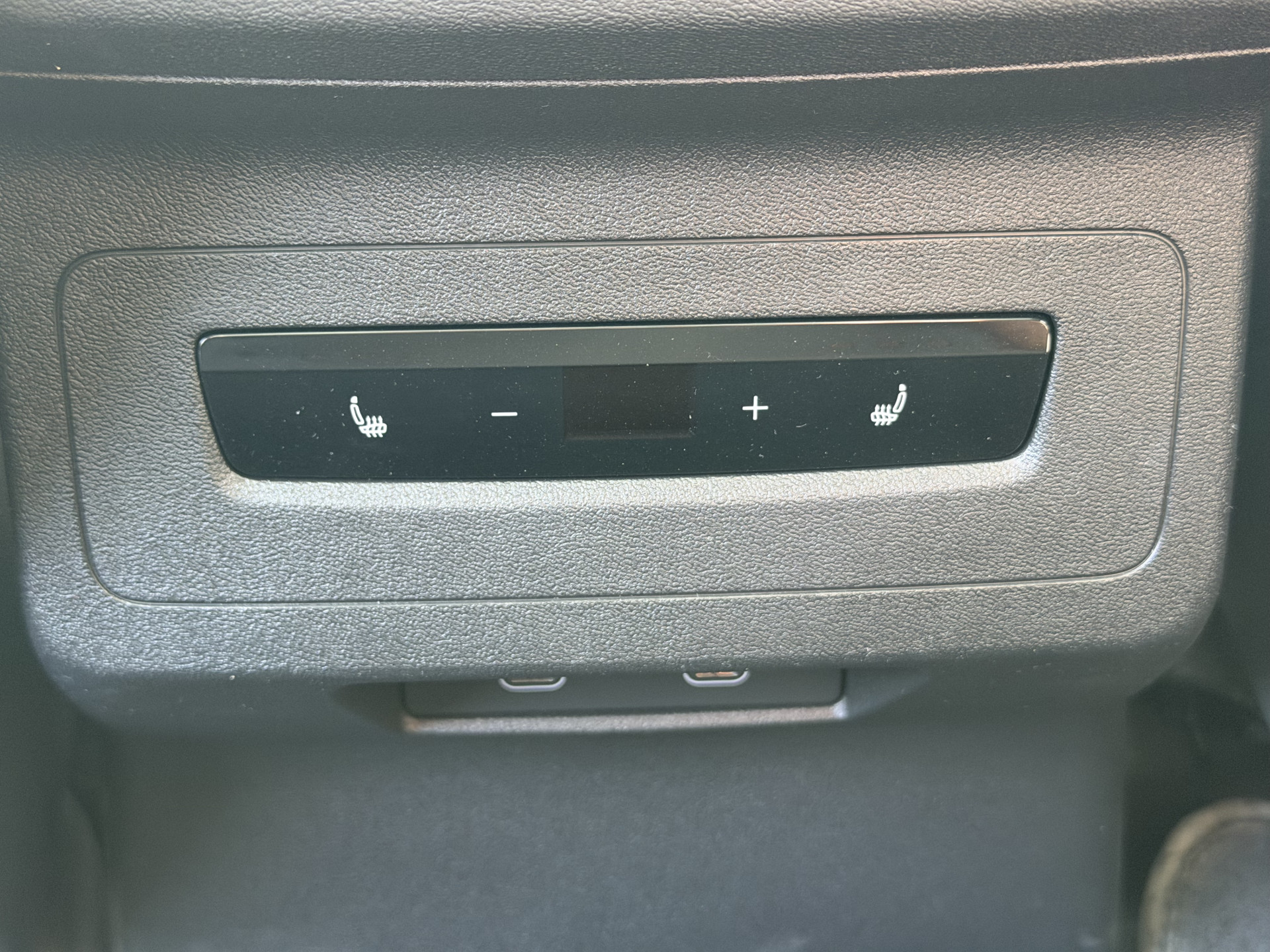 Hoofdafbeelding Audi A6 Avant e-tron