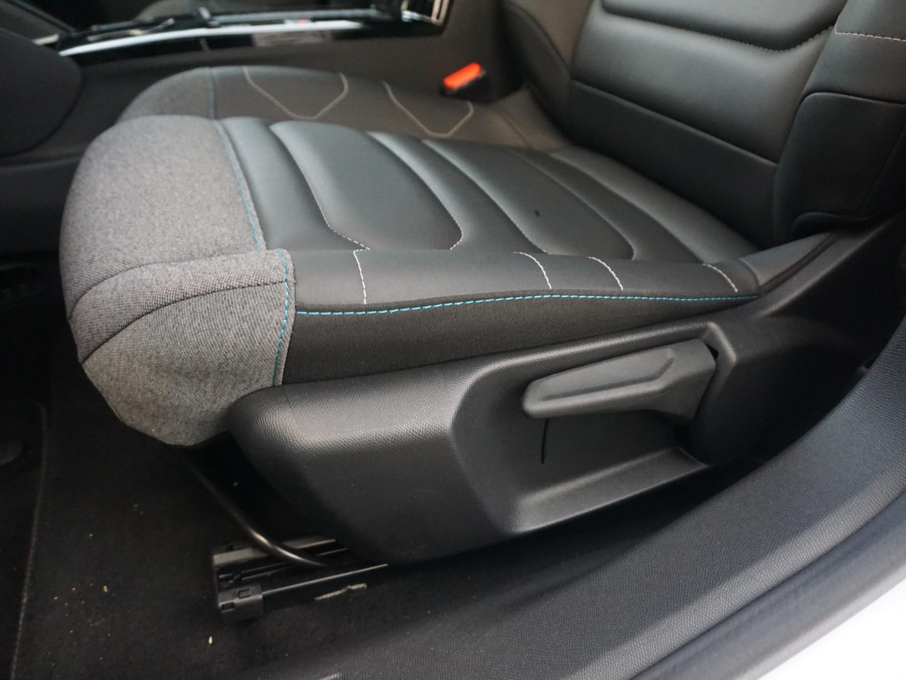 Hoofdafbeelding Citroën ë-C4