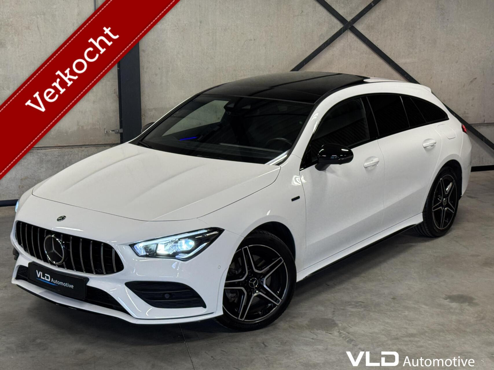 Hoofdafbeelding Mercedes-Benz CLA