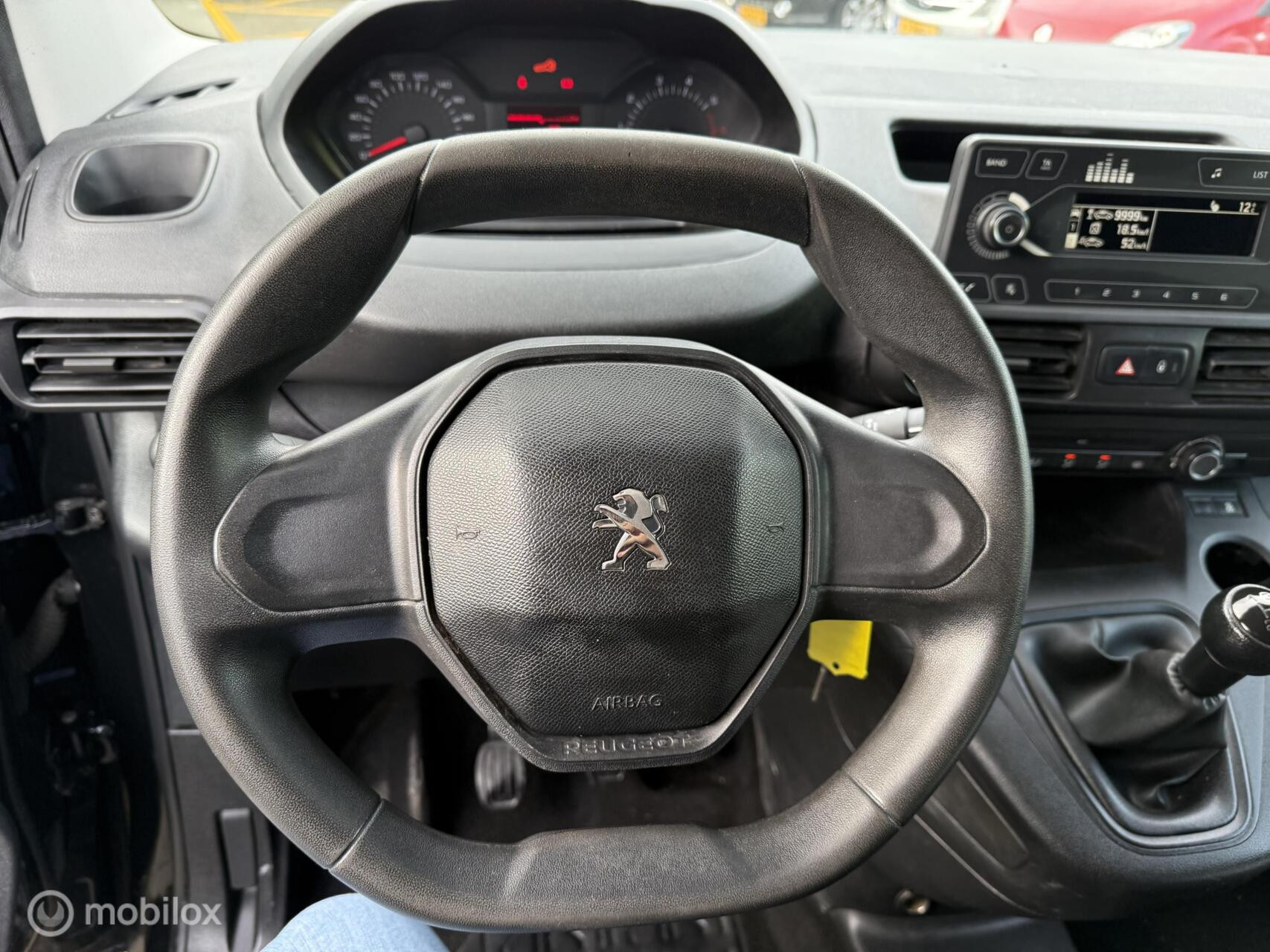 Hoofdafbeelding Peugeot Partner