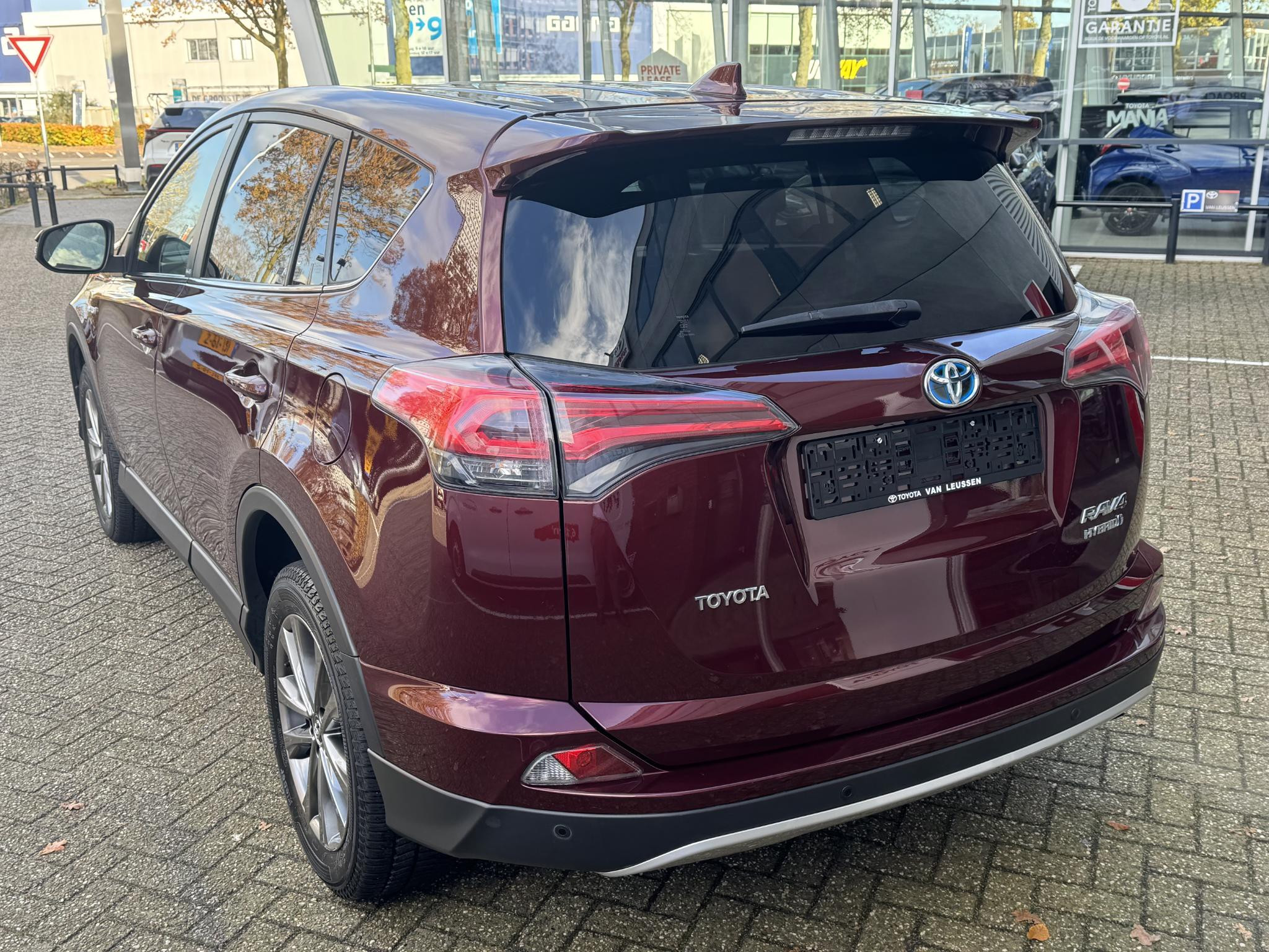 Hoofdafbeelding Toyota RAV4