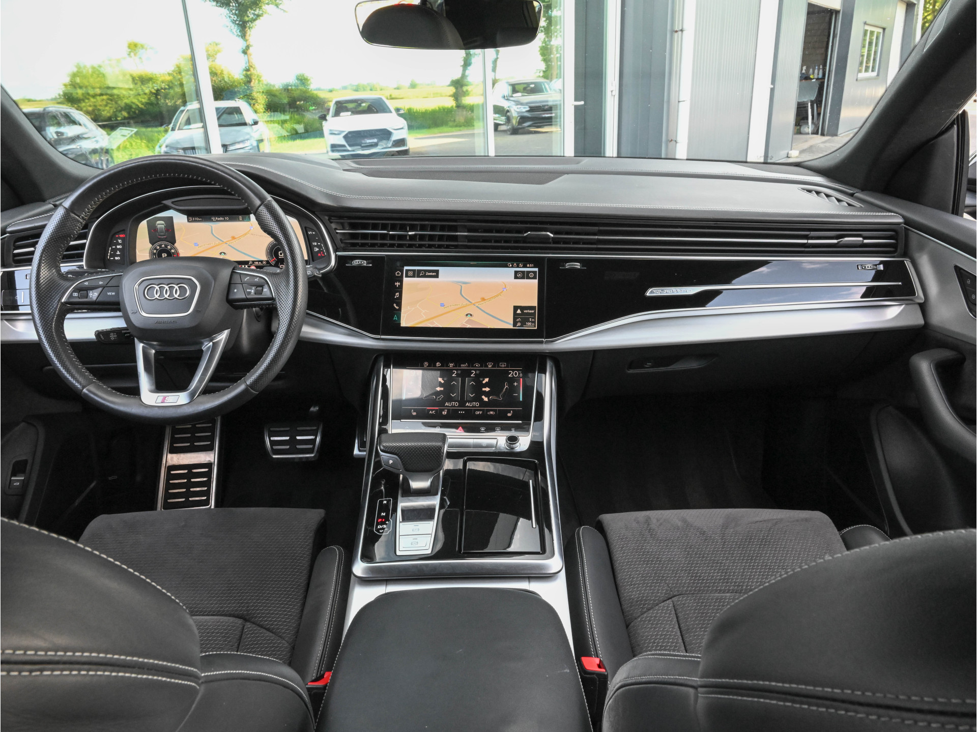 Hoofdafbeelding Audi Q8