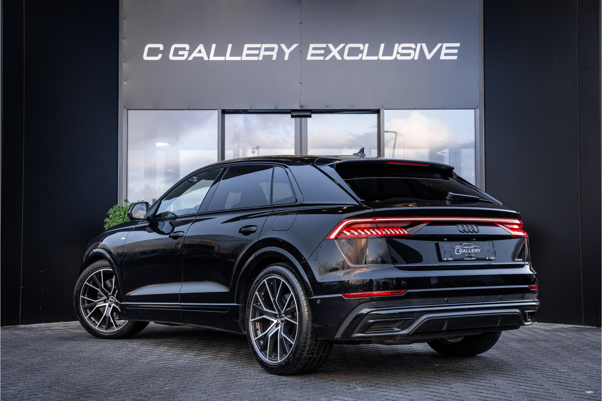 Hoofdafbeelding Audi Q8