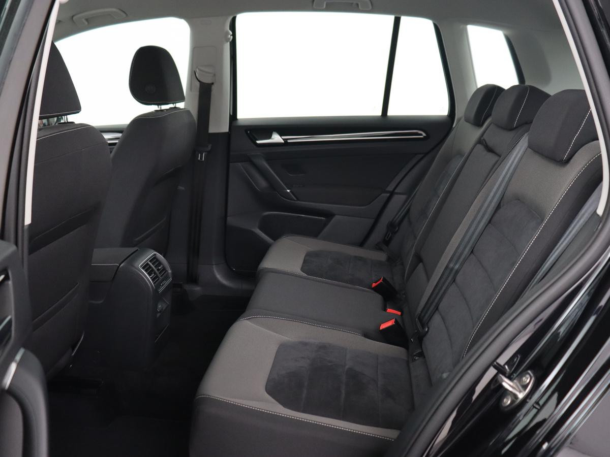 Hoofdafbeelding Volkswagen Golf Sportsvan