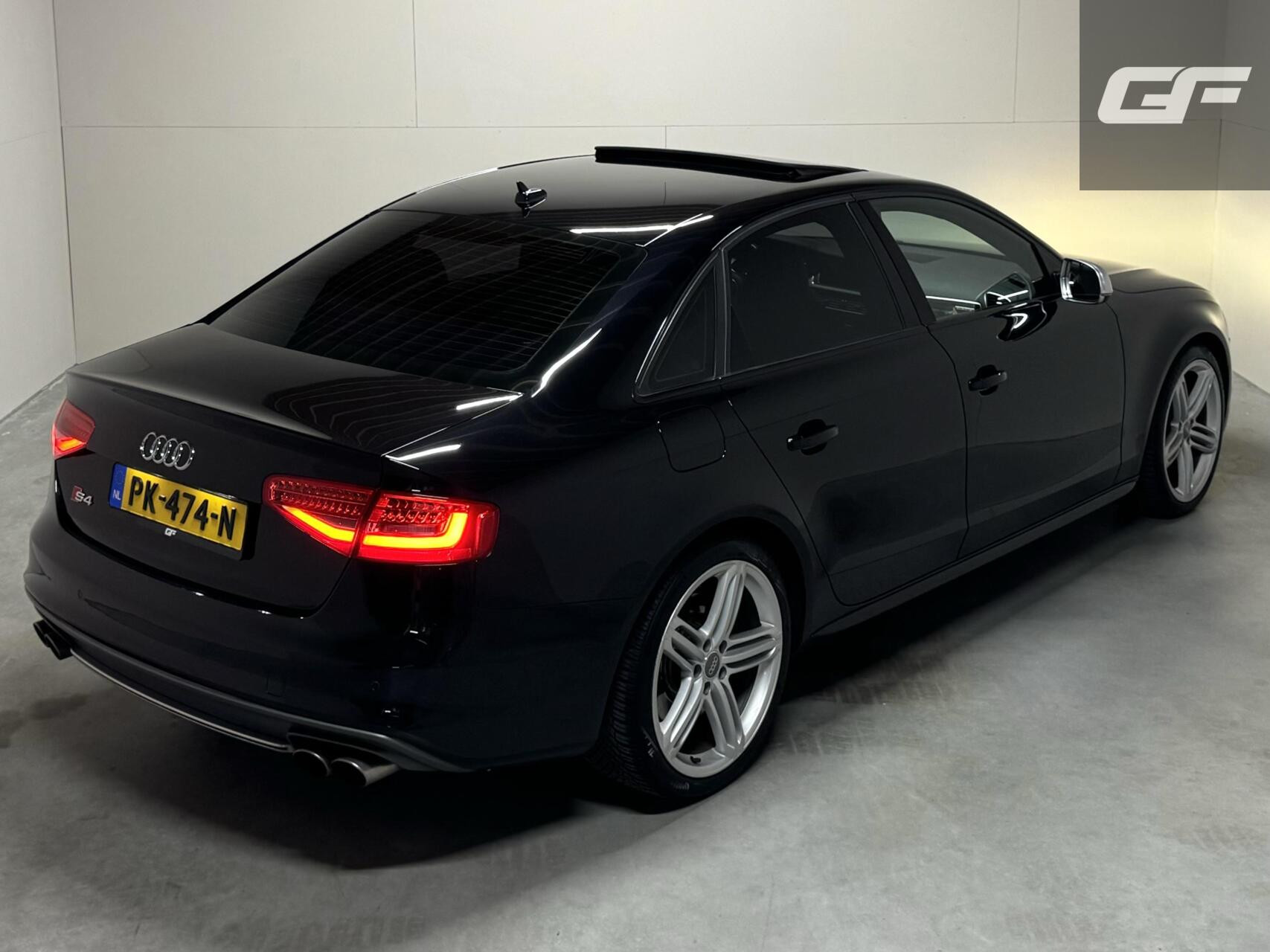 Hoofdafbeelding Audi S4