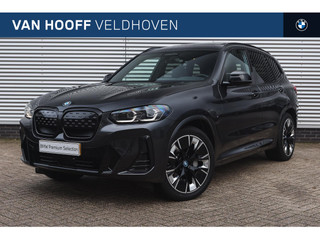 BMW iX3 High Executive / Sportstoelen / Achteruitrijcamera / Adaptief onderstel / Adaptieve LED / Stoelverwarming / Live Cockpit Professional