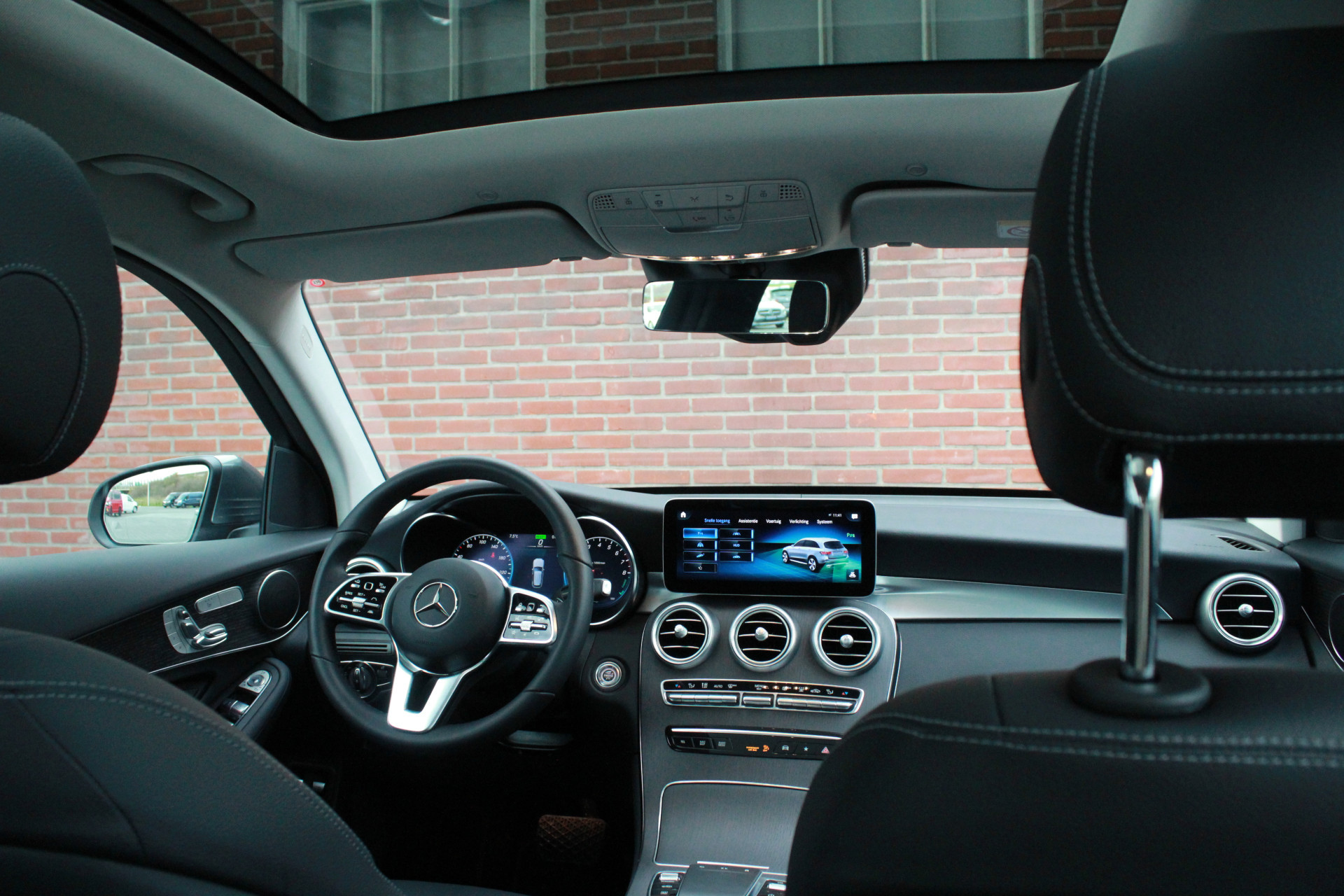 Hoofdafbeelding Mercedes-Benz GLC