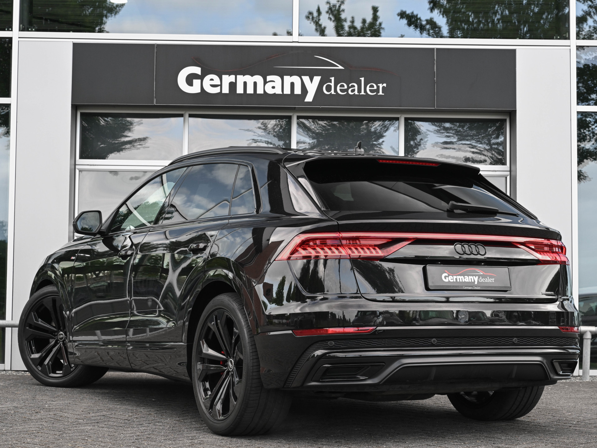 Hoofdafbeelding Audi Q8