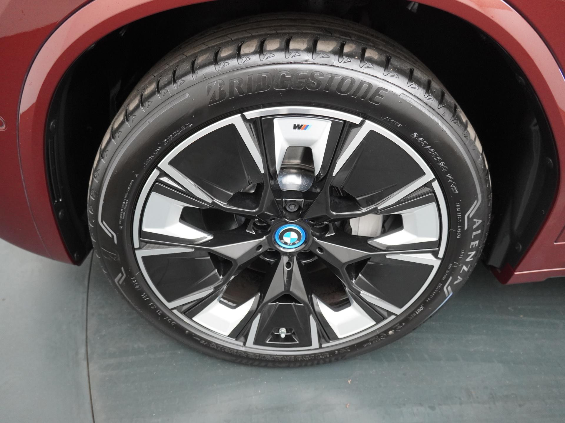 Hoofdafbeelding BMW iX3