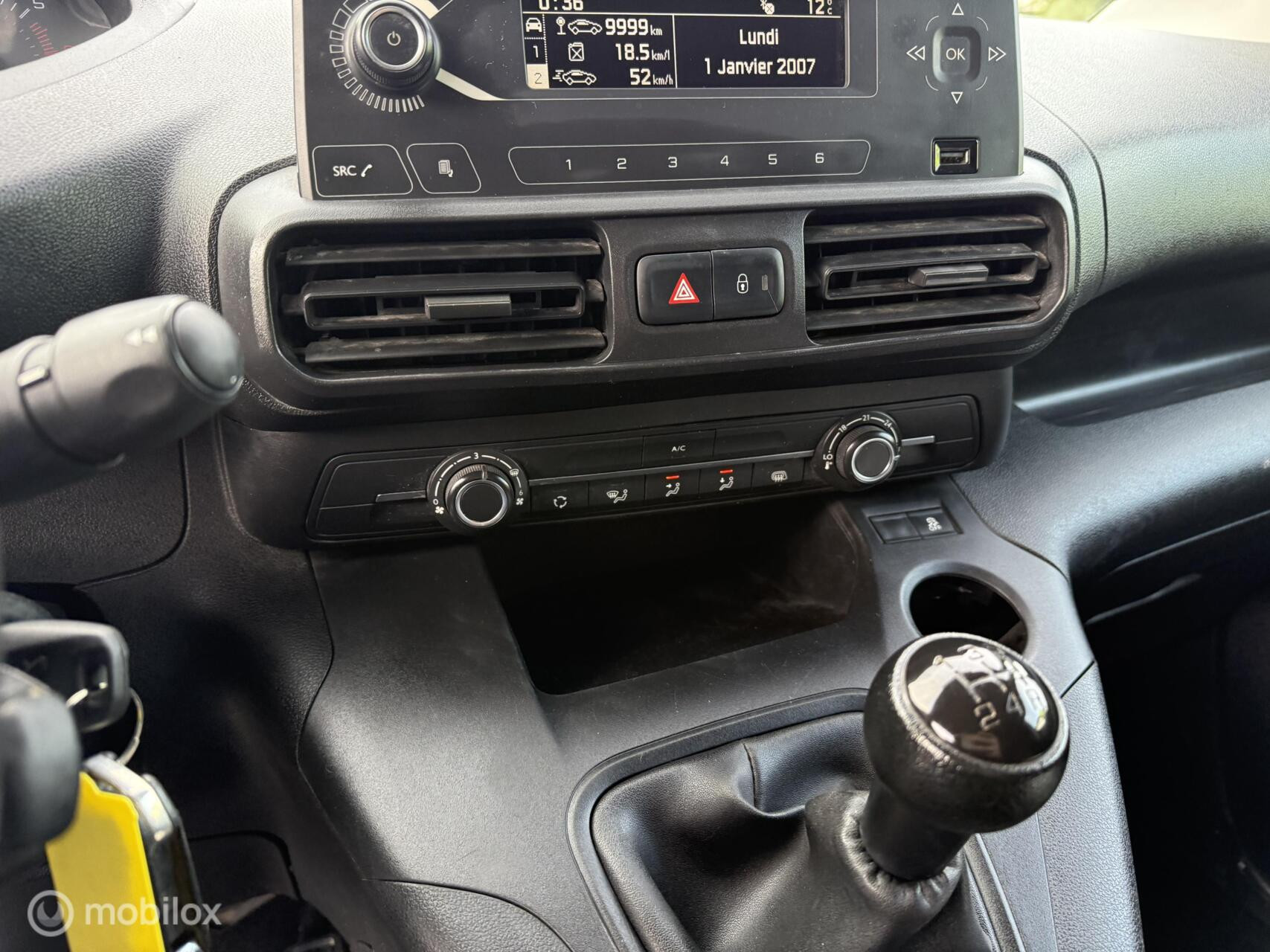 Hoofdafbeelding Peugeot Partner