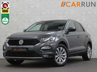 Volkswagen T-Roc 1.5 TSI 150pk DSG | ACC | Origineel NL | BOVAG Garantie | Trekhaak 1500kg | Camera | Lane Assist | Groot Navi | Carplay | Climate Control | Getint Glas | 17'' | Adaptieve Cruise Control | Parkeercamera | Caravantrekker!