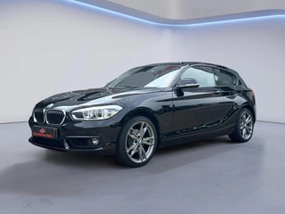 BMW 1-serie 120i High Executive 184PK /Apple Carplay/Cruise Control/Parkeersens. V+A/18''LMV/Stoelverwarming/Multifunctioneelstuurwiel/(MET GARANTIE*)