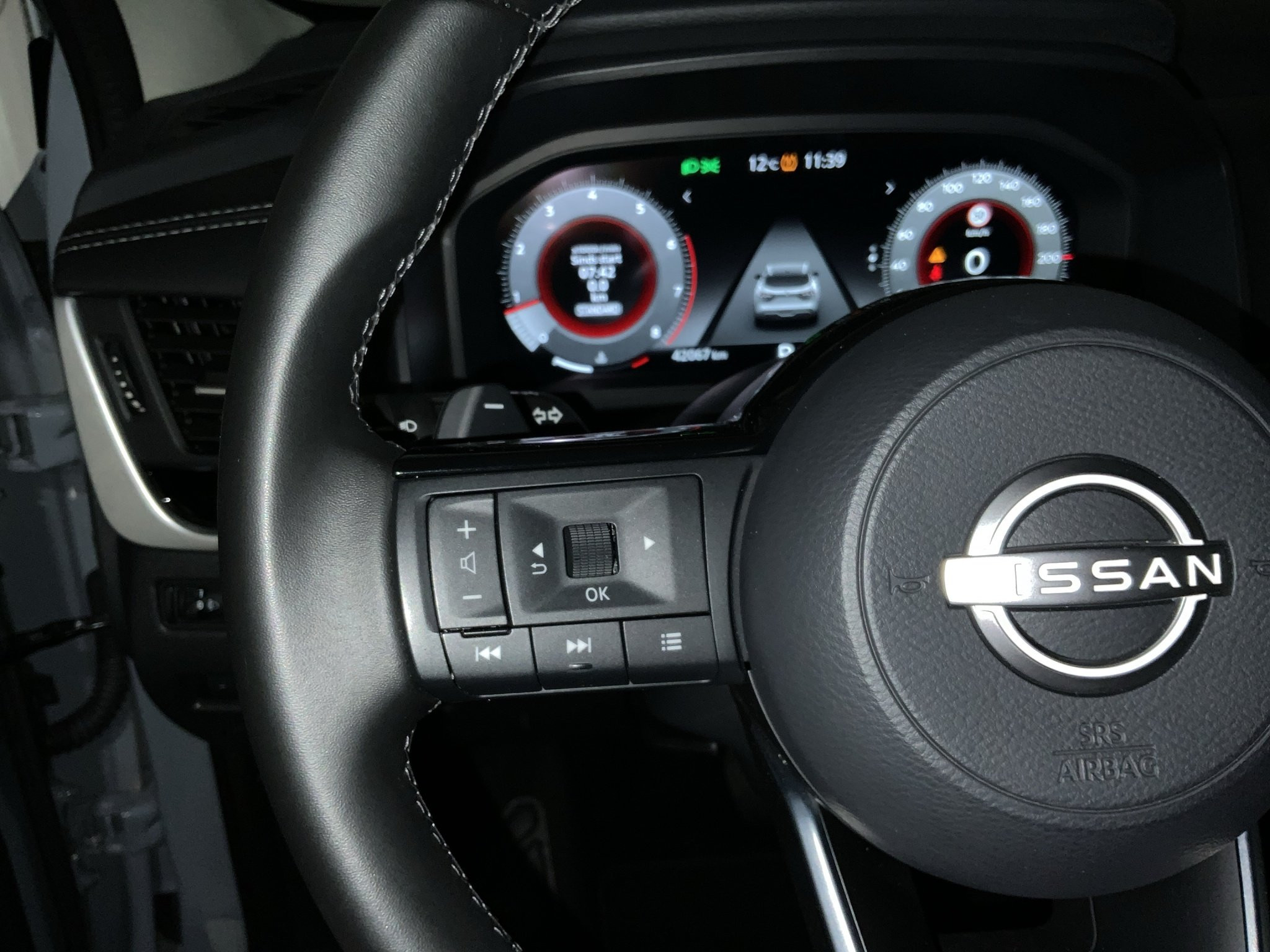 Nissan-QASHQAI-image-18