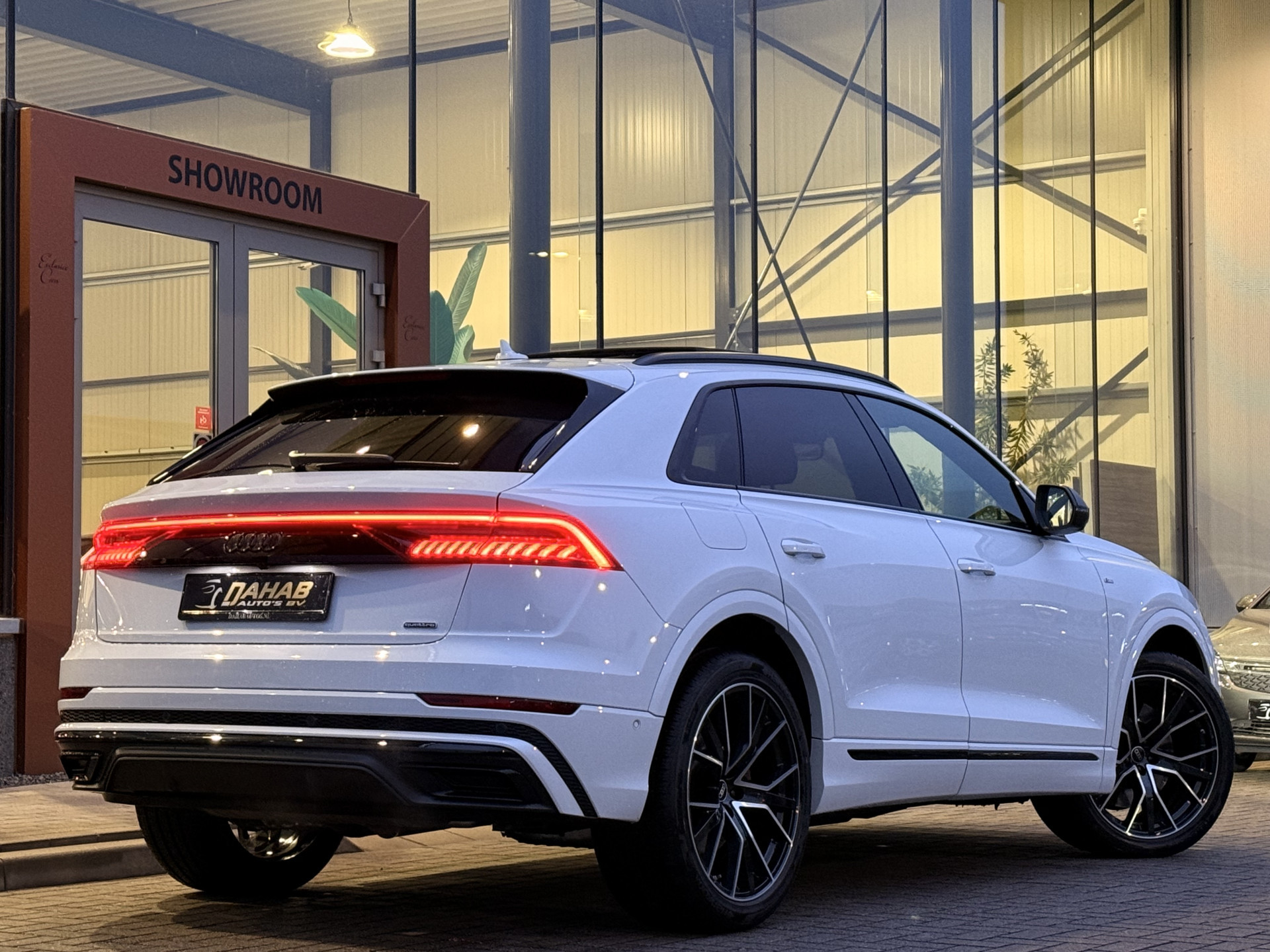 Hoofdafbeelding Audi Q8