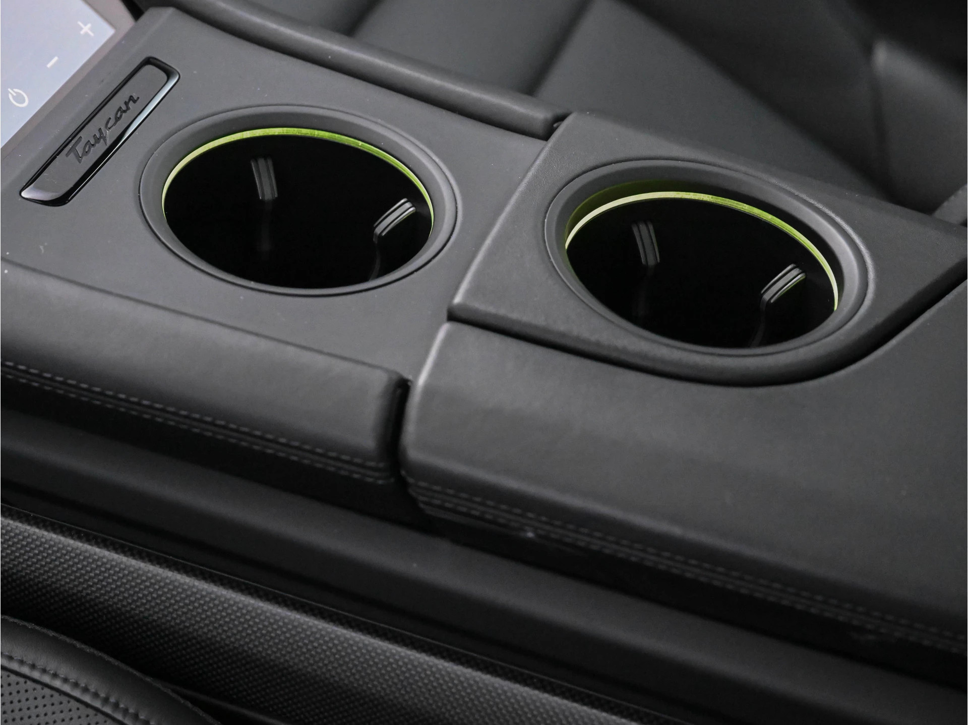 Hoofdafbeelding Porsche Taycan