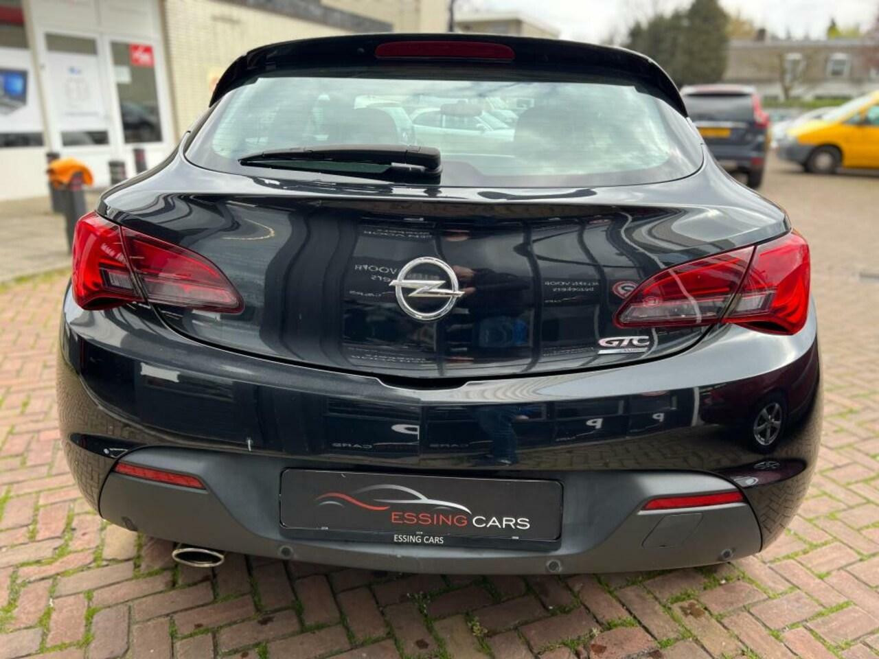 Hoofdafbeelding Opel Astra