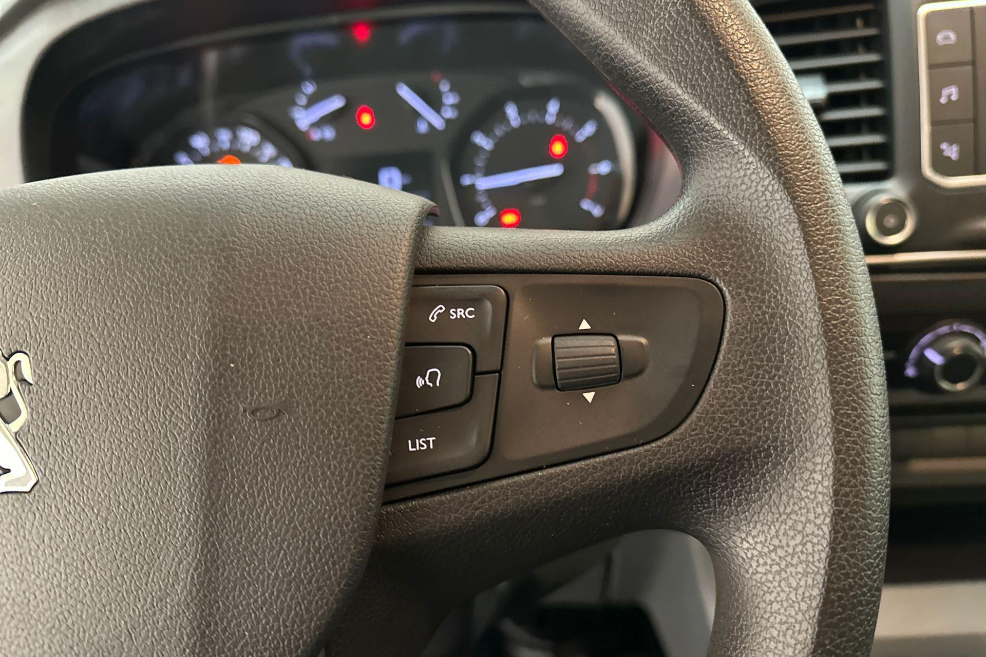 Hoofdafbeelding Peugeot Traveller