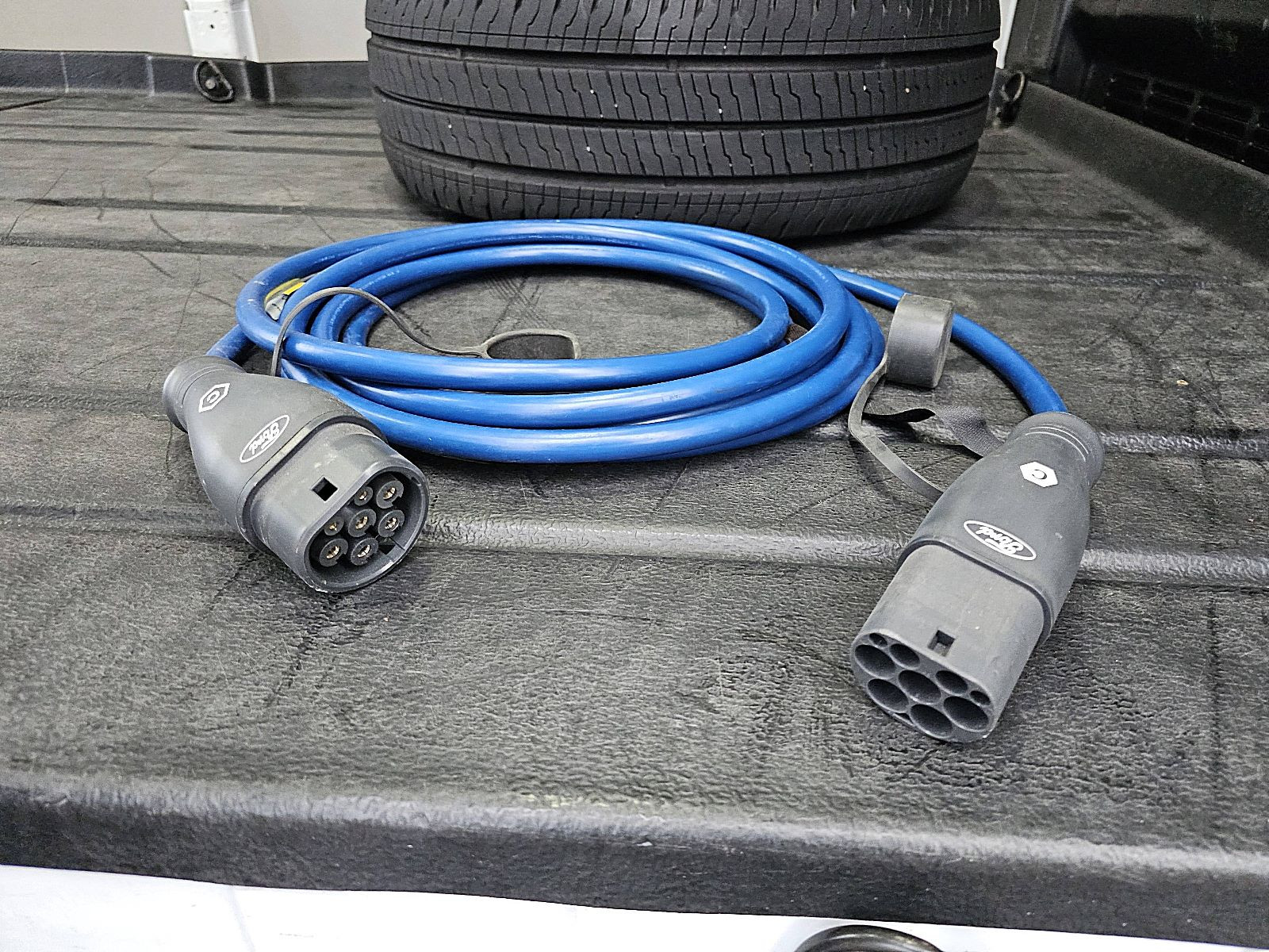 Hoofdafbeelding Ford E-Transit