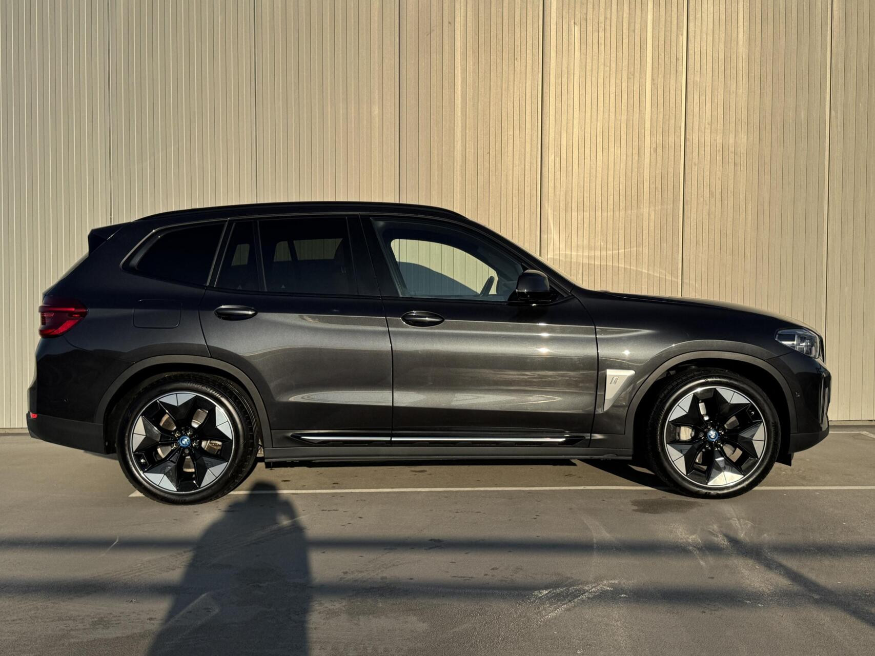 Hoofdafbeelding BMW iX3