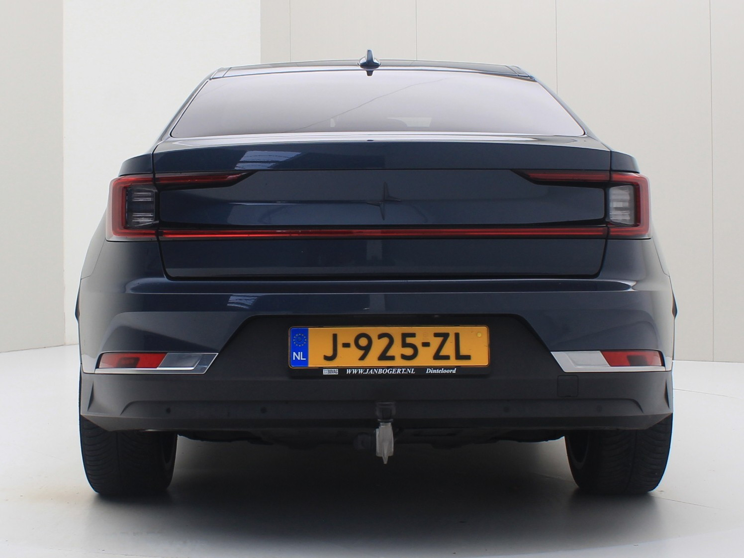 Hoofdafbeelding Polestar 2