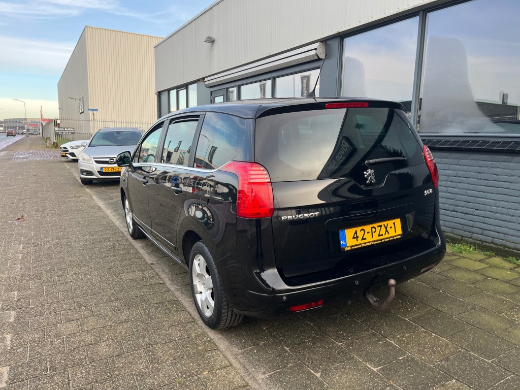 Hoofdafbeelding Peugeot 5008