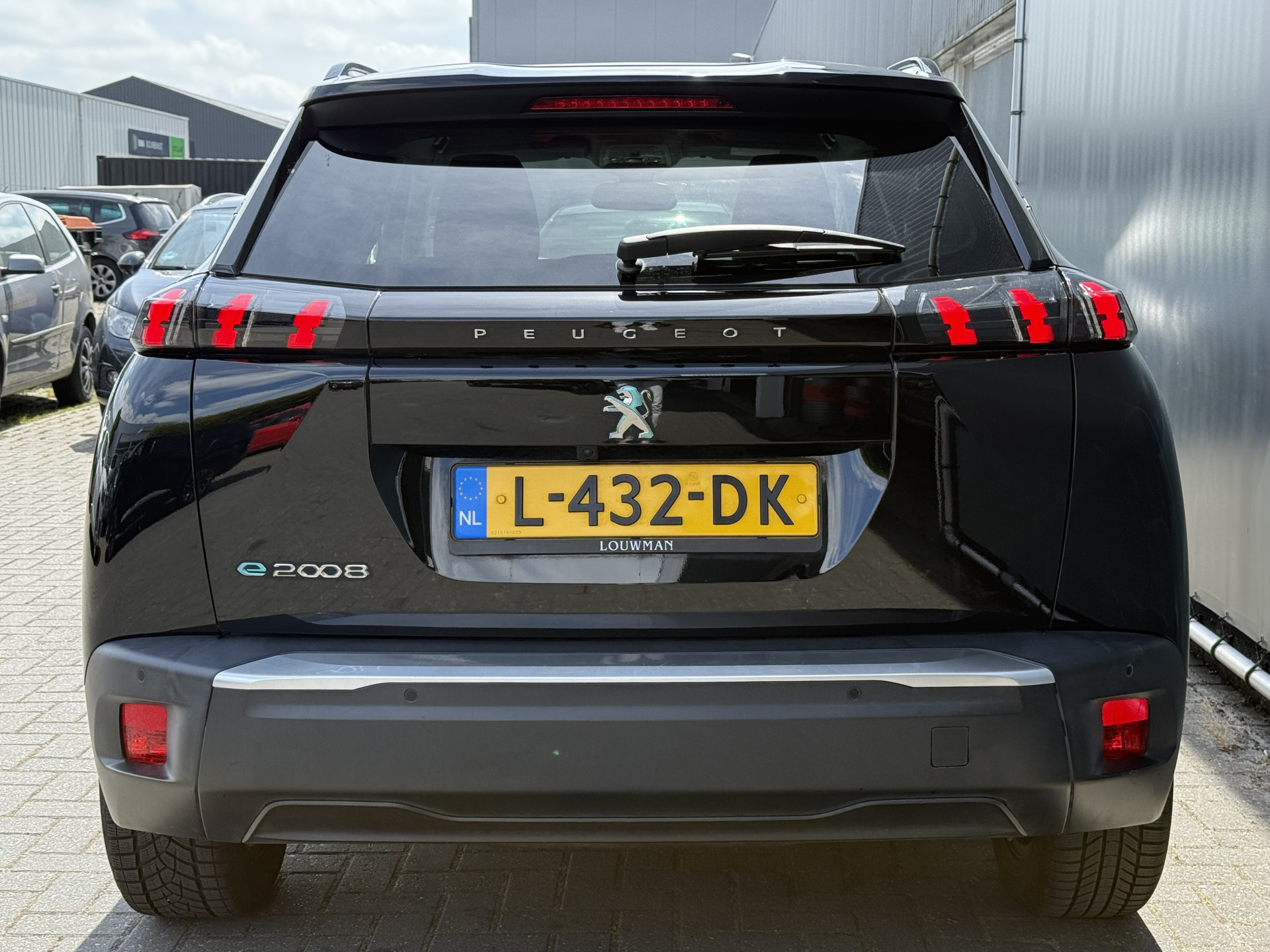 Hoofdafbeelding Peugeot e-2008