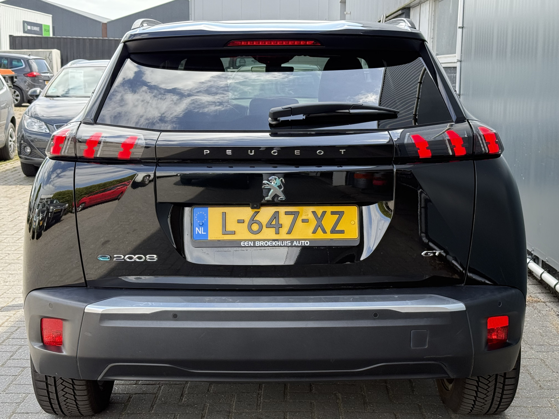 Hoofdafbeelding Peugeot e-2008