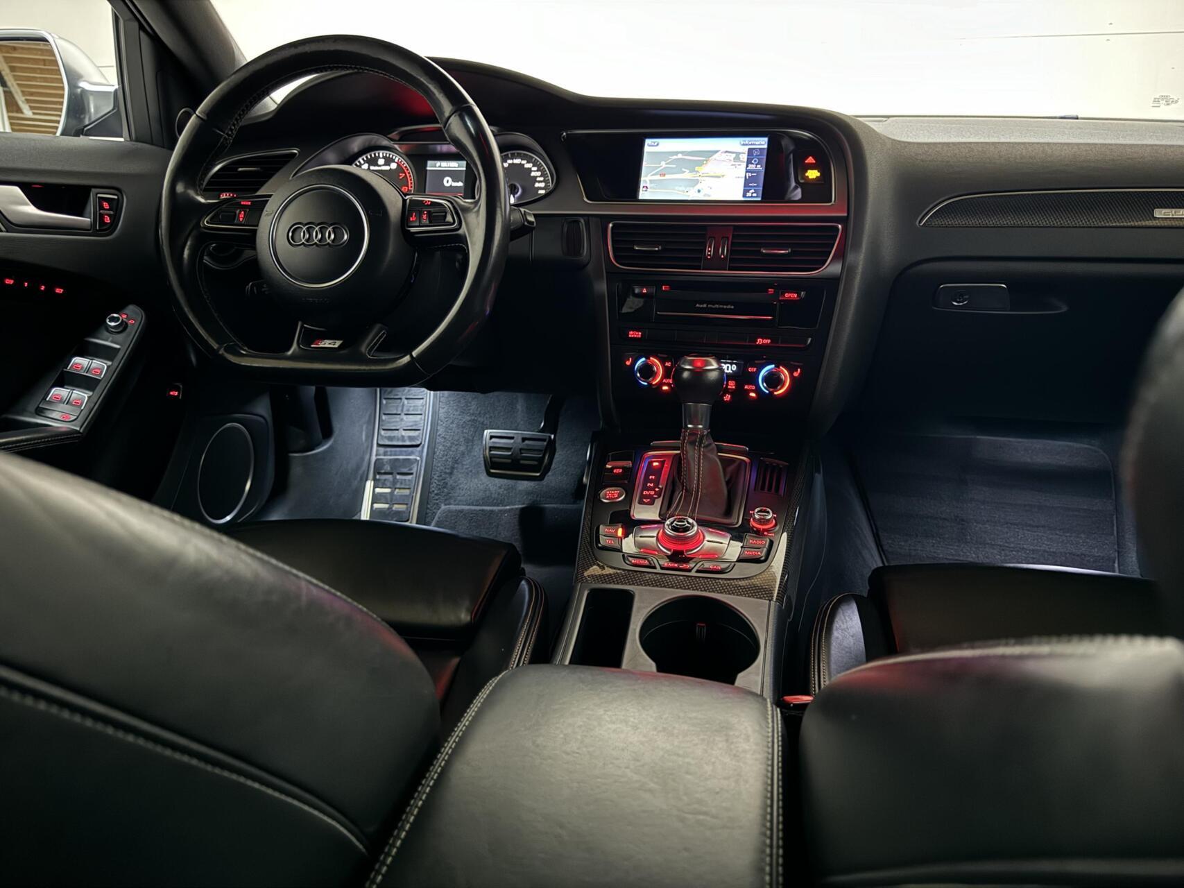 Hoofdafbeelding Audi S4