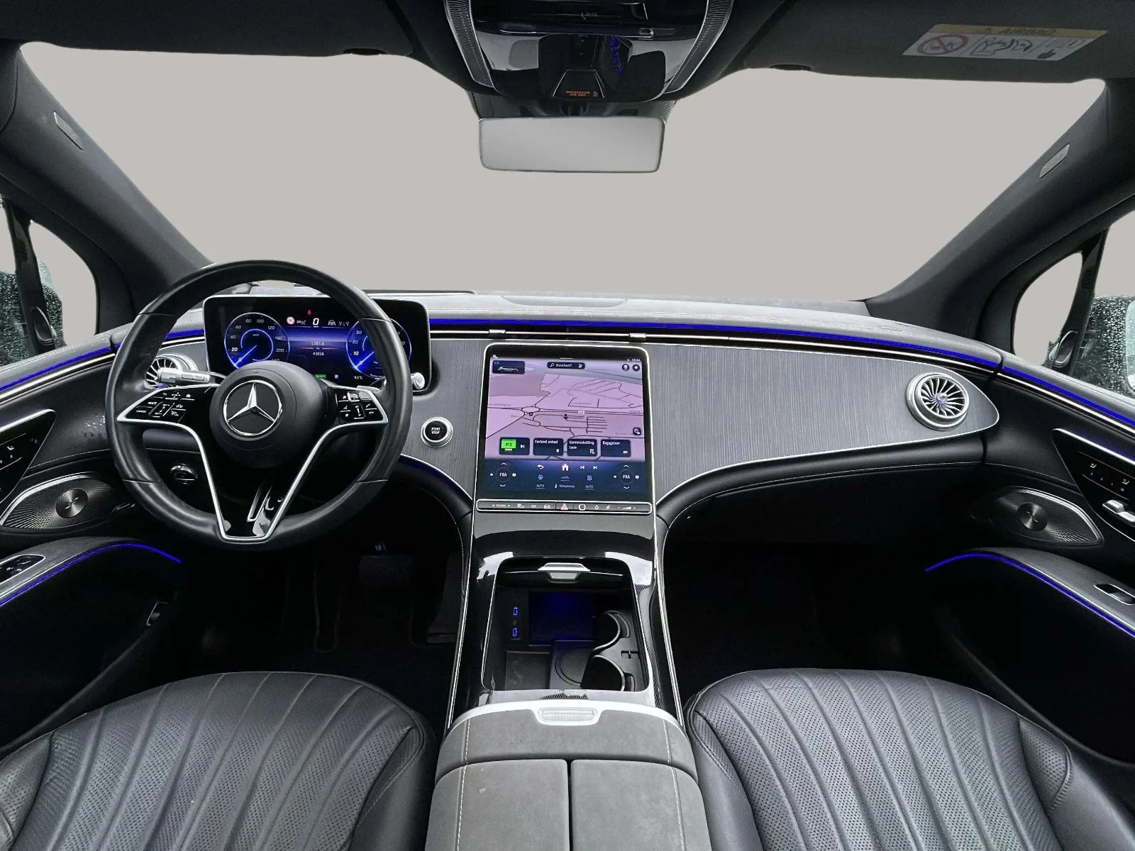 Mercedes-Benz-EQS-image-15