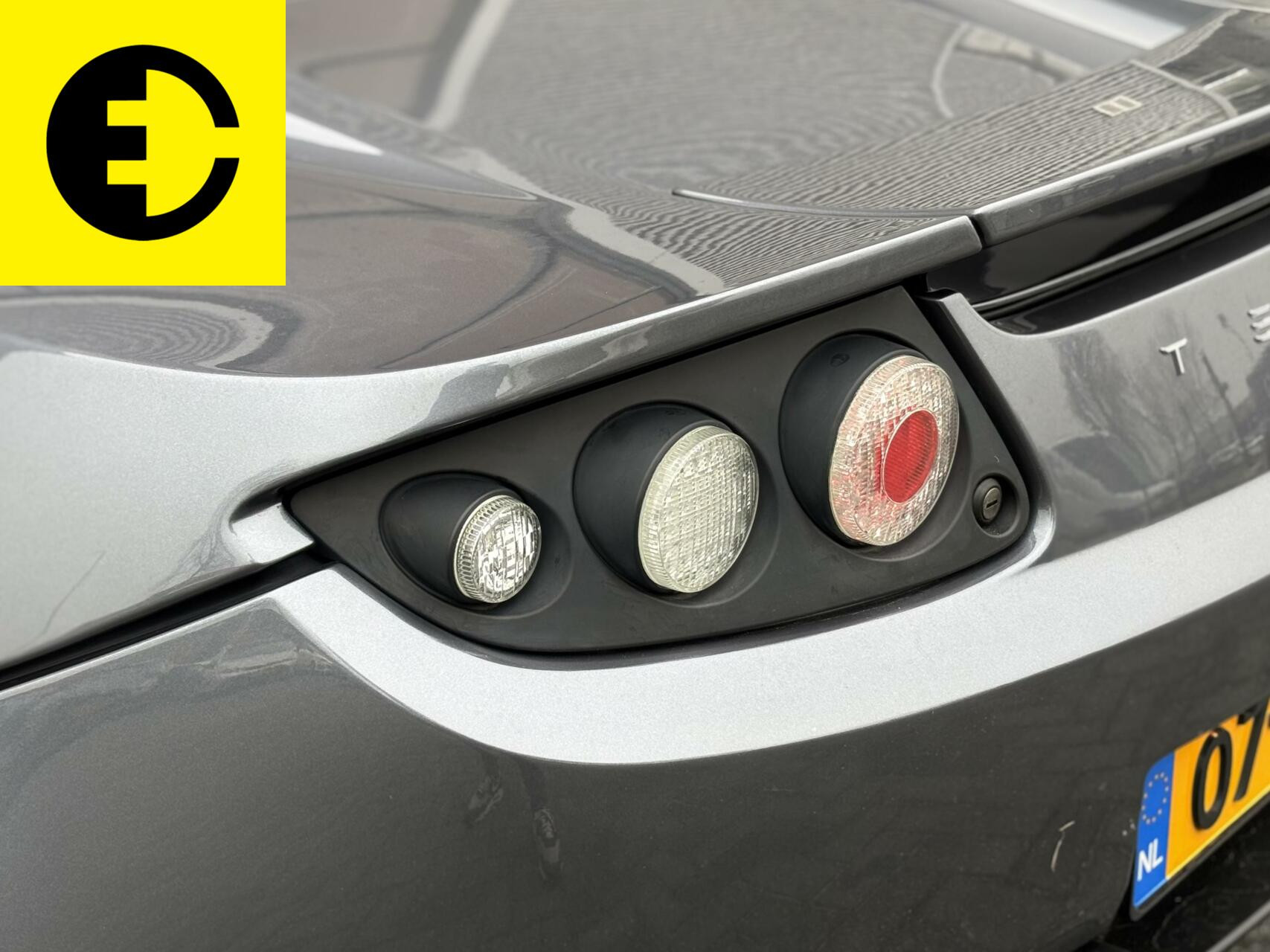 Hoofdafbeelding Tesla Roadster