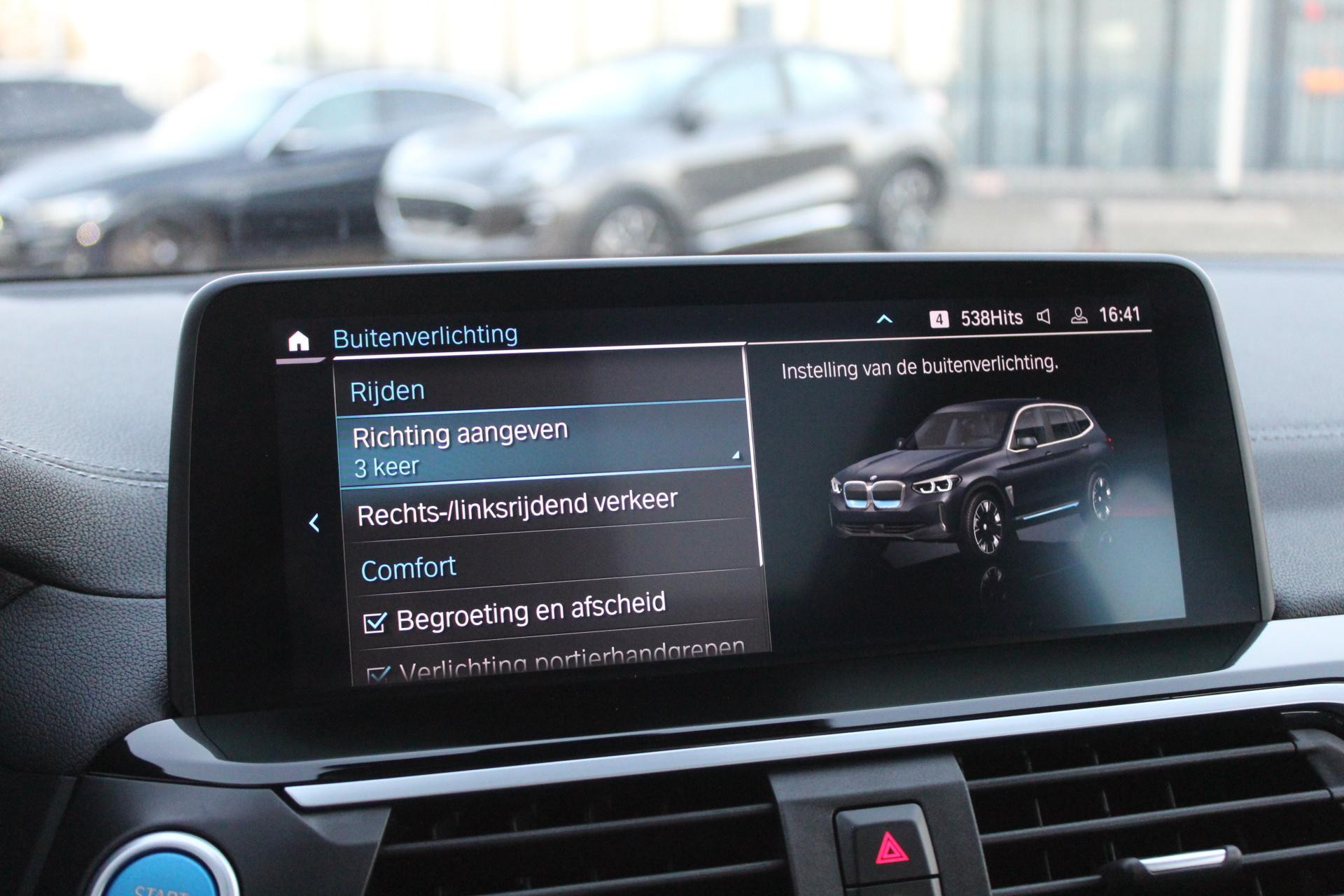 Hoofdafbeelding BMW iX3