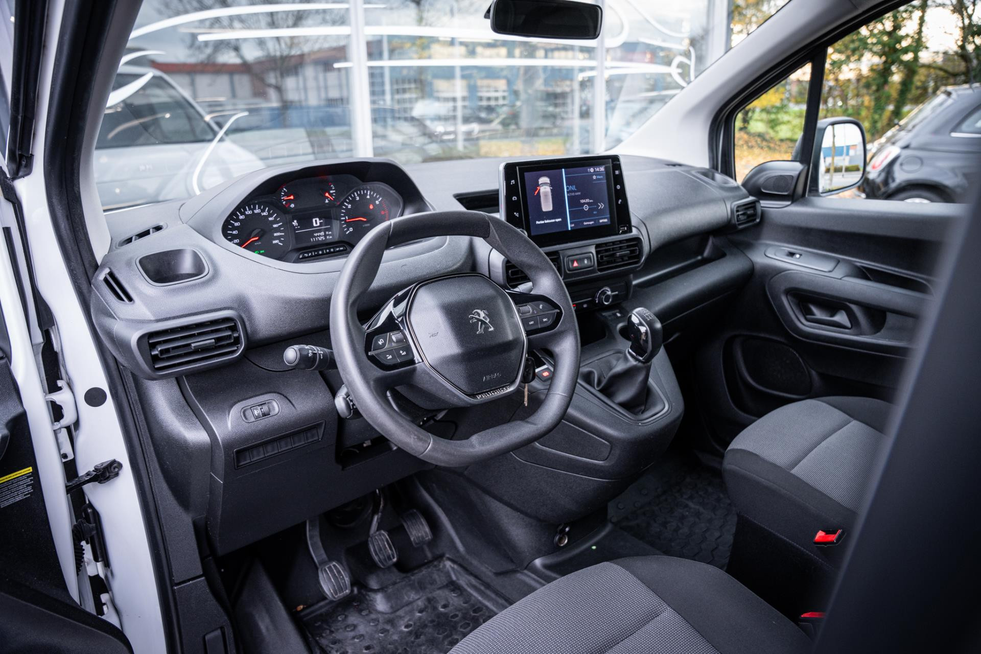 Hoofdafbeelding Peugeot Partner