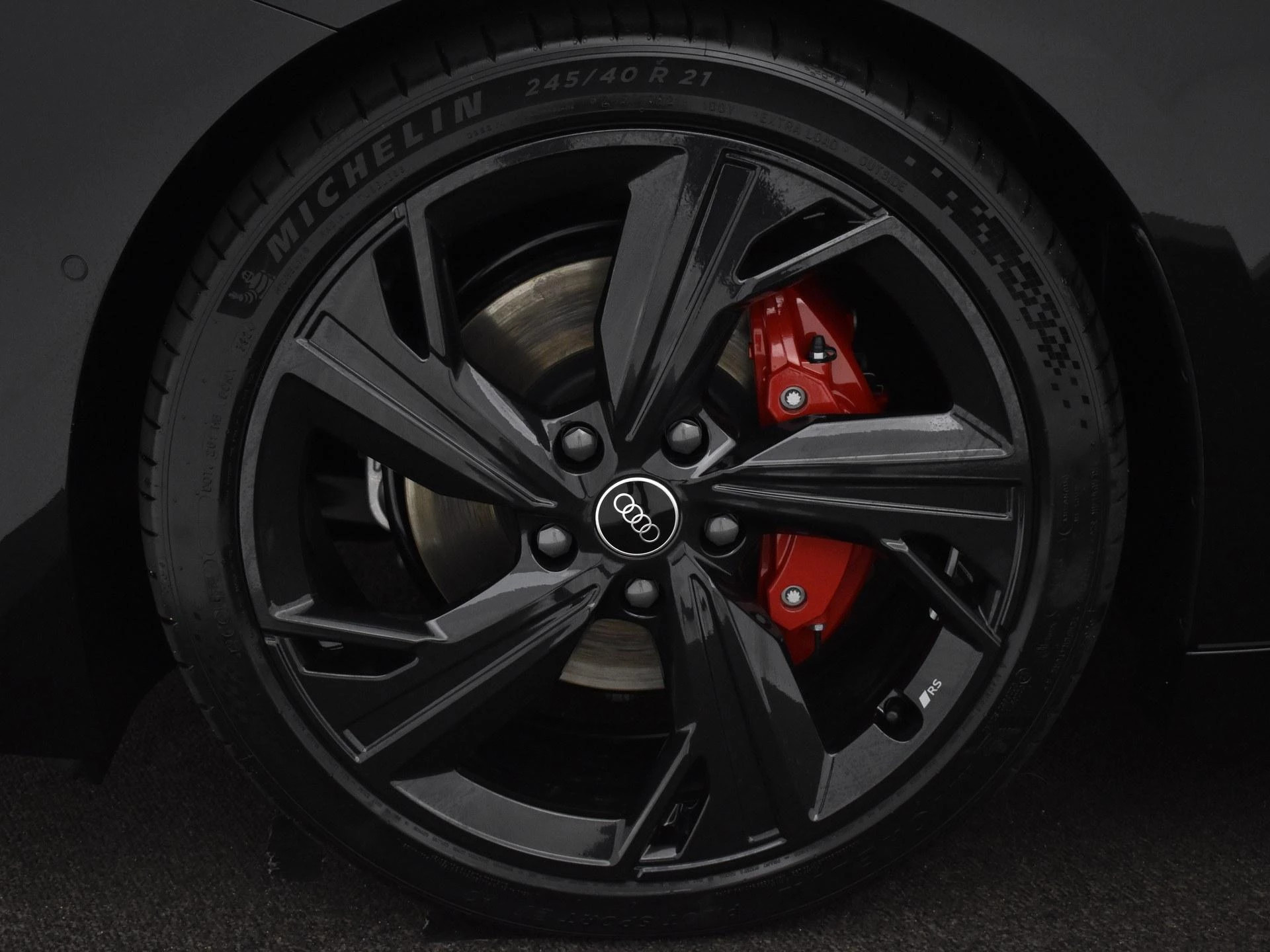 Hoofdafbeelding Audi A6 Avant e-tron