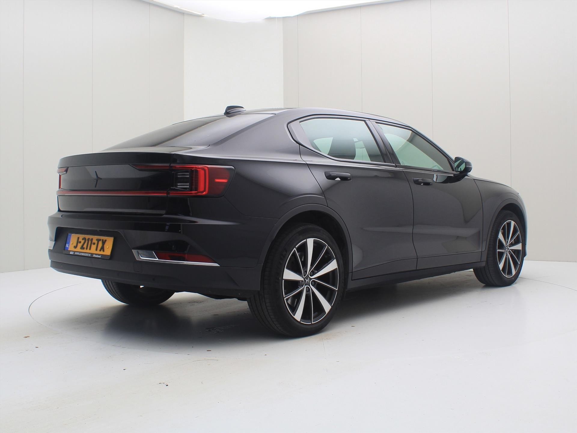 Hoofdafbeelding Polestar 2