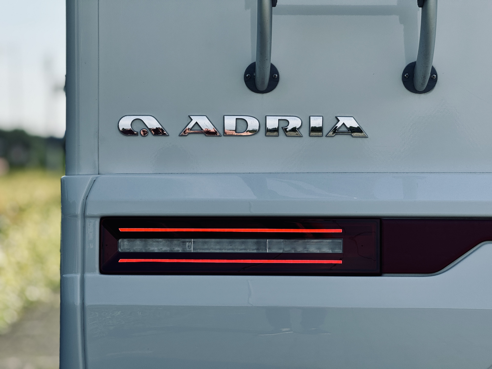 Hoofdafbeelding Adria CORAL 670 SL