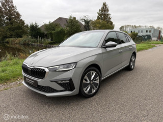 Skoda Scala 1.0 TSI DSG Sport / Pano / CarPlay / Camera