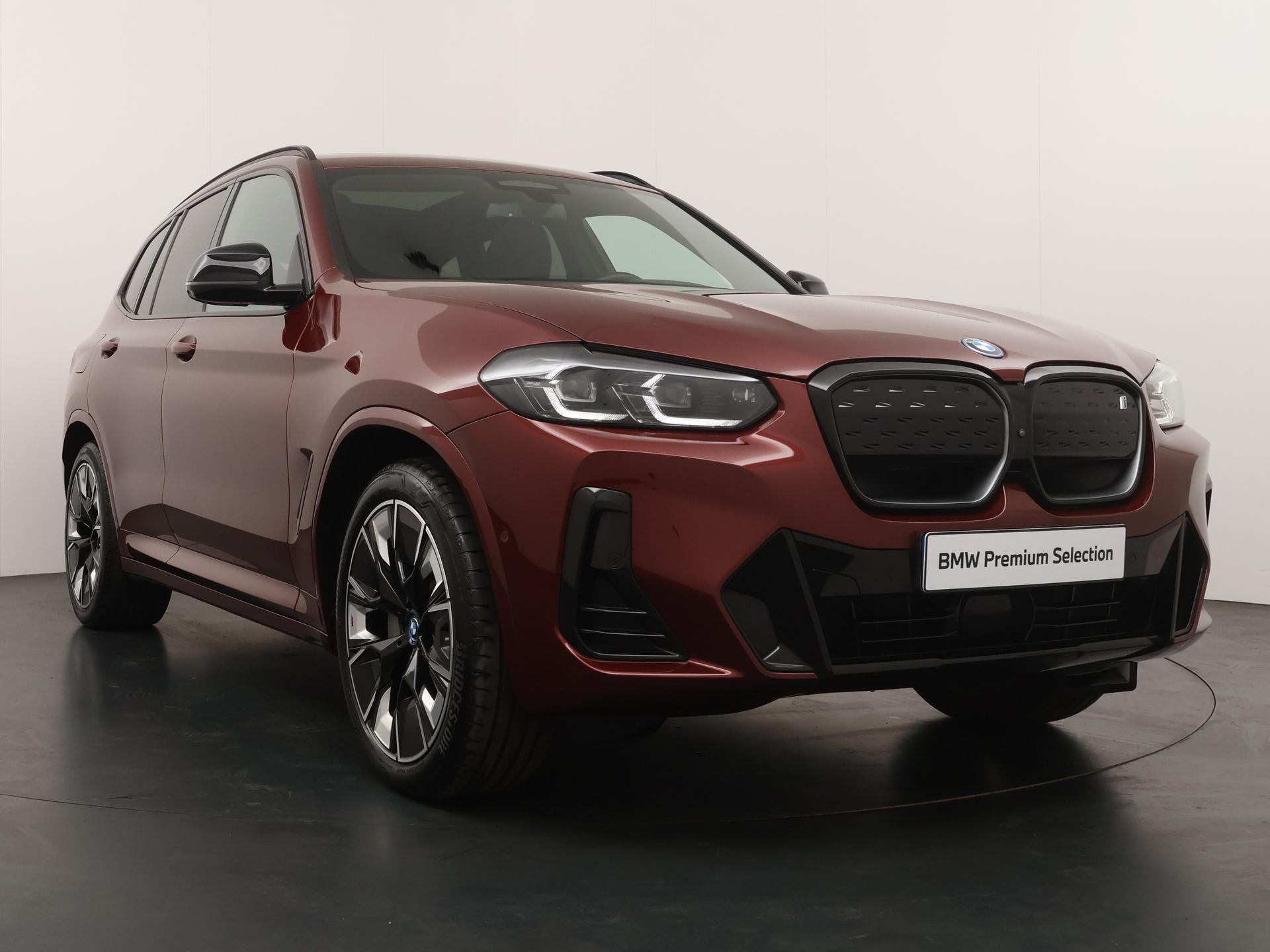 Hoofdafbeelding BMW iX3