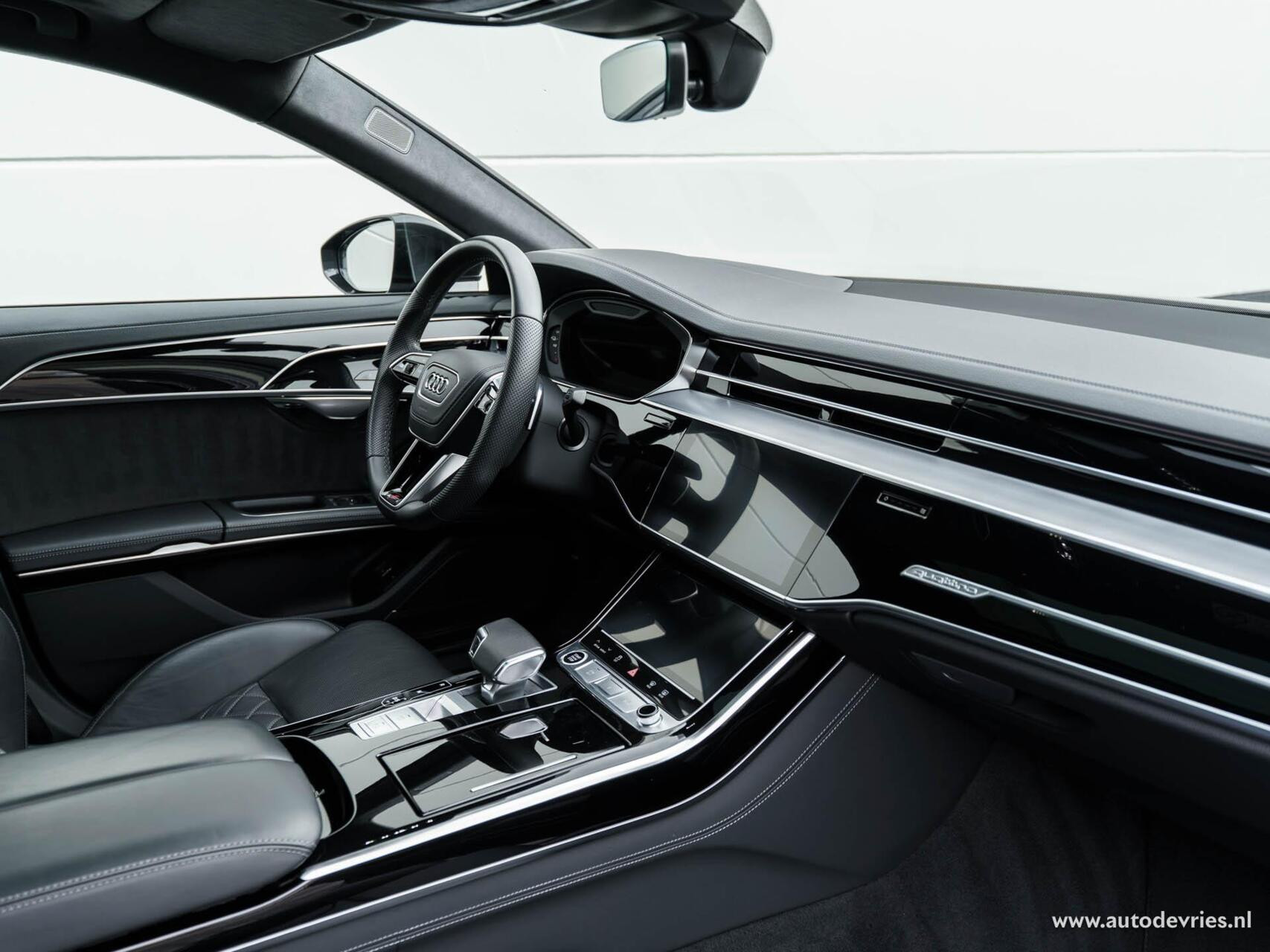 Hoofdafbeelding Audi A8