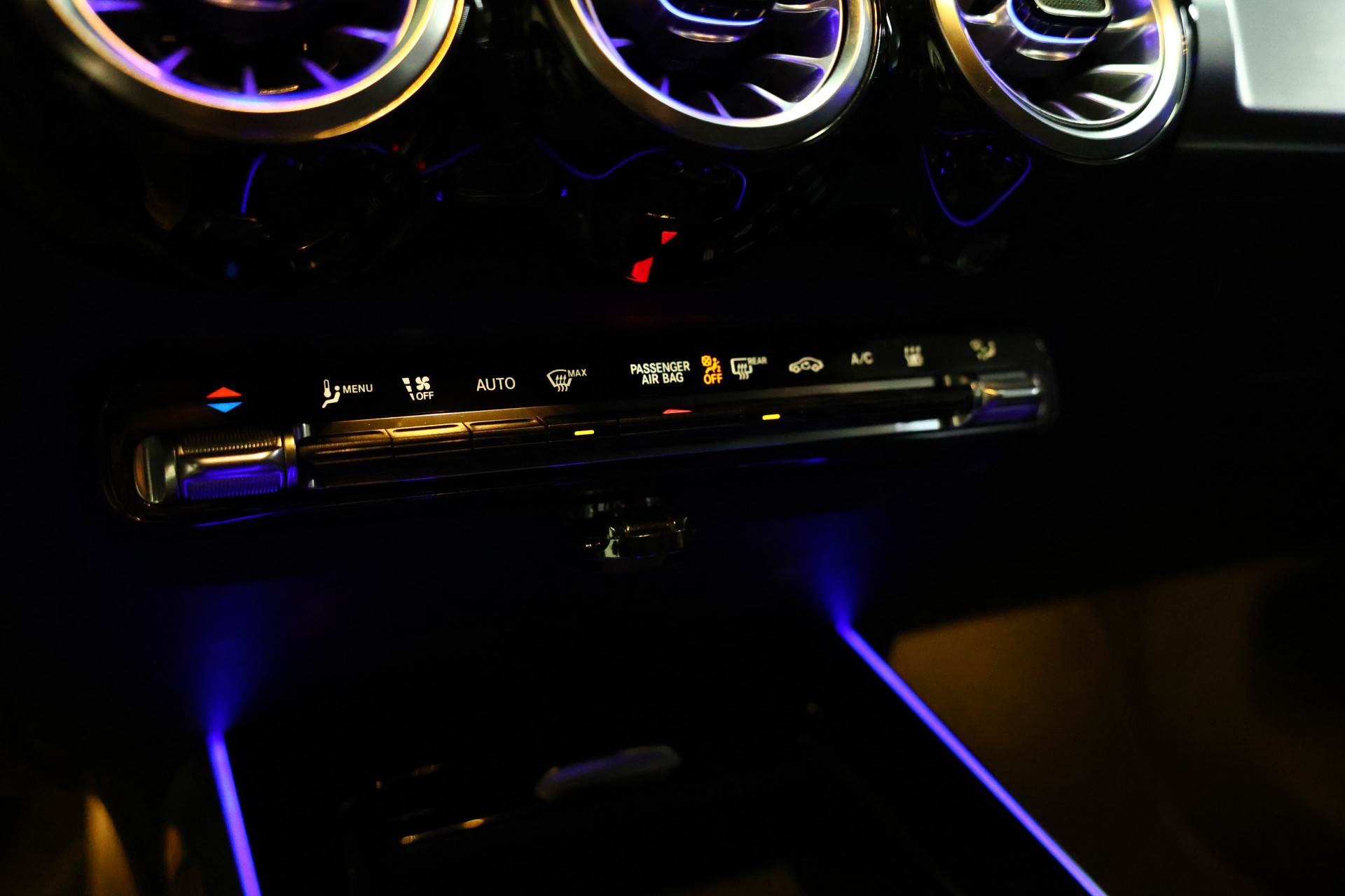 Hoofdafbeelding Mercedes-Benz EQB