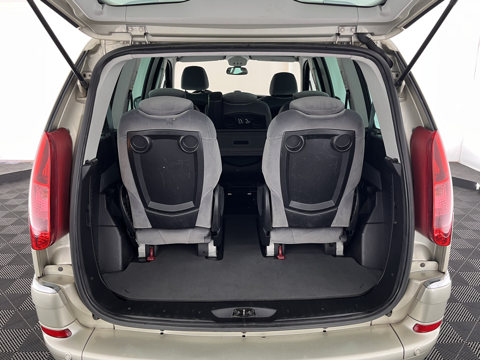 Hoofdafbeelding Peugeot 807