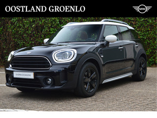 Hoofdafbeelding MINI Countryman MINI Countryman Cooper Classic Automaat / Panoramadak / LED / Stuurverwarming / Comfort Access / Comfortstoelen / Cruise Control / Leder
