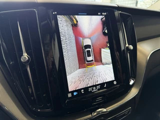 Volvo XC60 Volvo XC60 2.0 T6 350PK PHEV AWD PLUS DARK LONG RANGE PANO HARMAN-KARDON 360CAM ELEK.KLEP STUUR/STOEL VERW. Plug in Hybrid - afbeelding nr 8