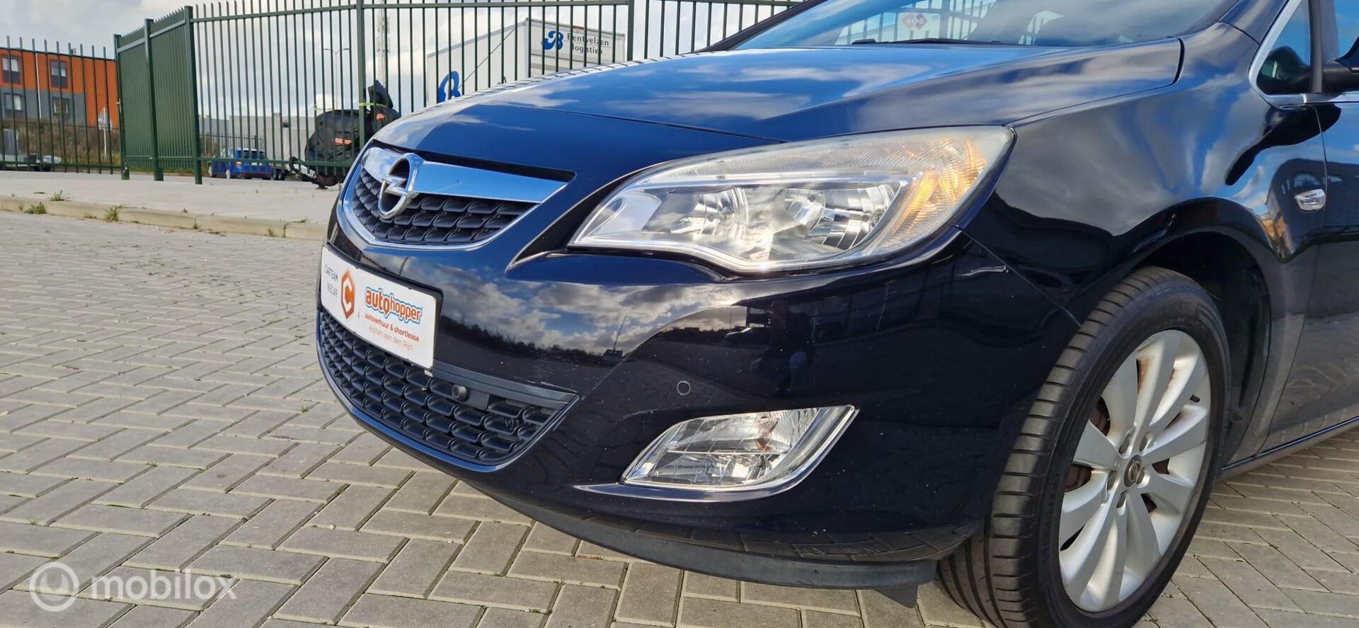 Hoofdafbeelding Opel Astra