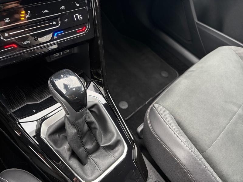 Volkswagen-T-Roc-image-9