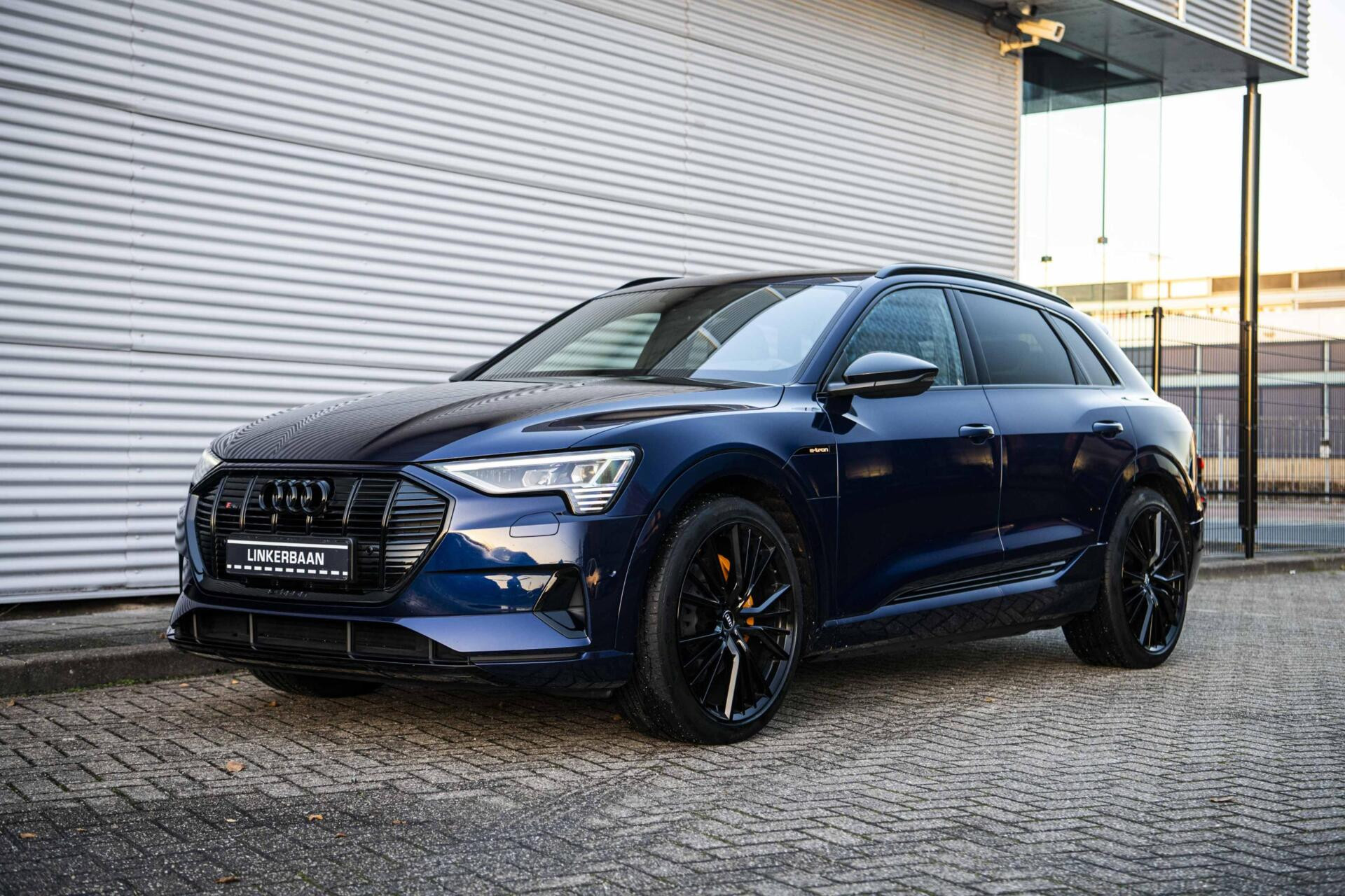 Hoofdafbeelding Audi e-tron